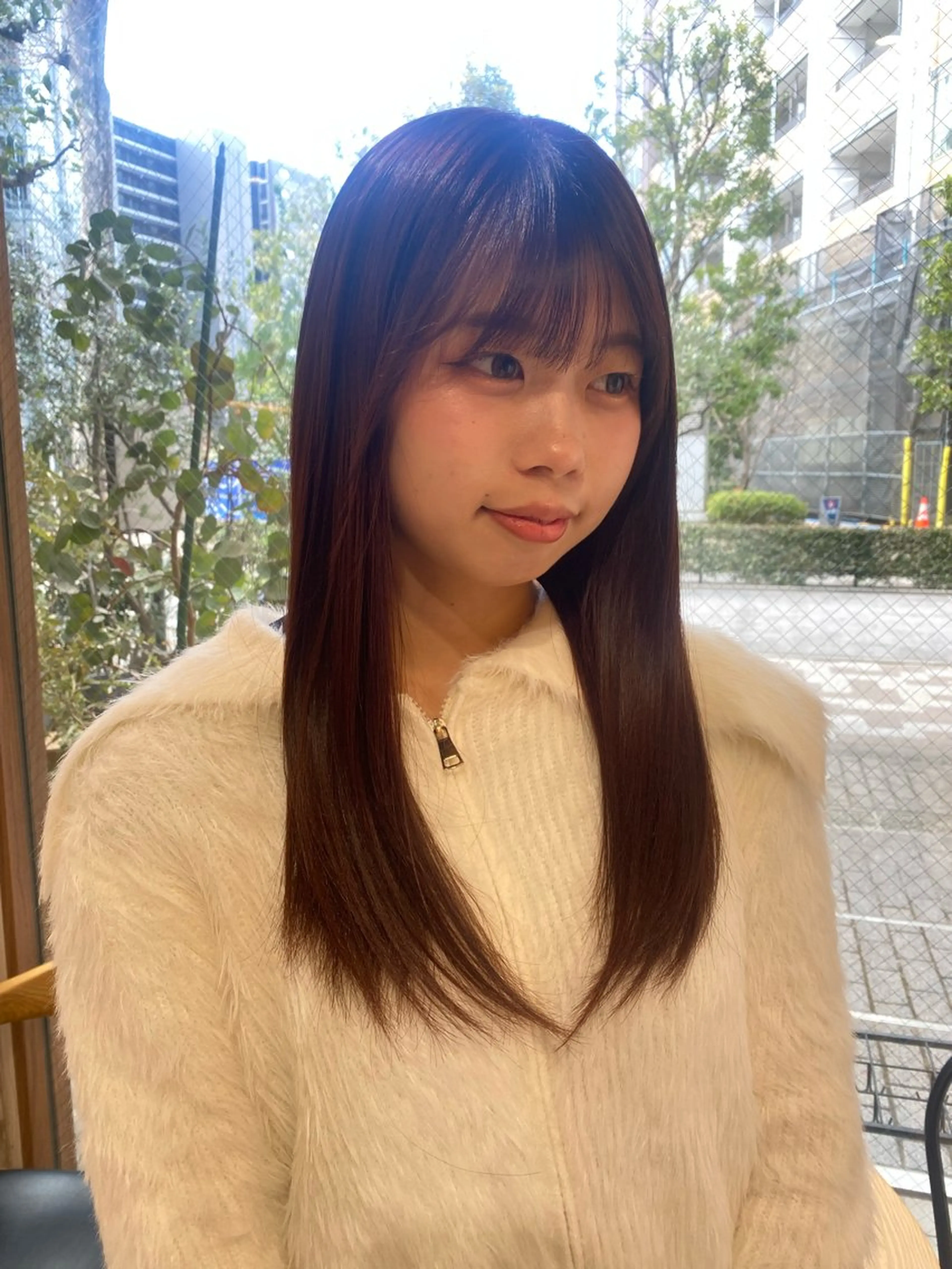 ロング 🌸cocomi🌸 透明感カラー🩶パリのヘアスタイル