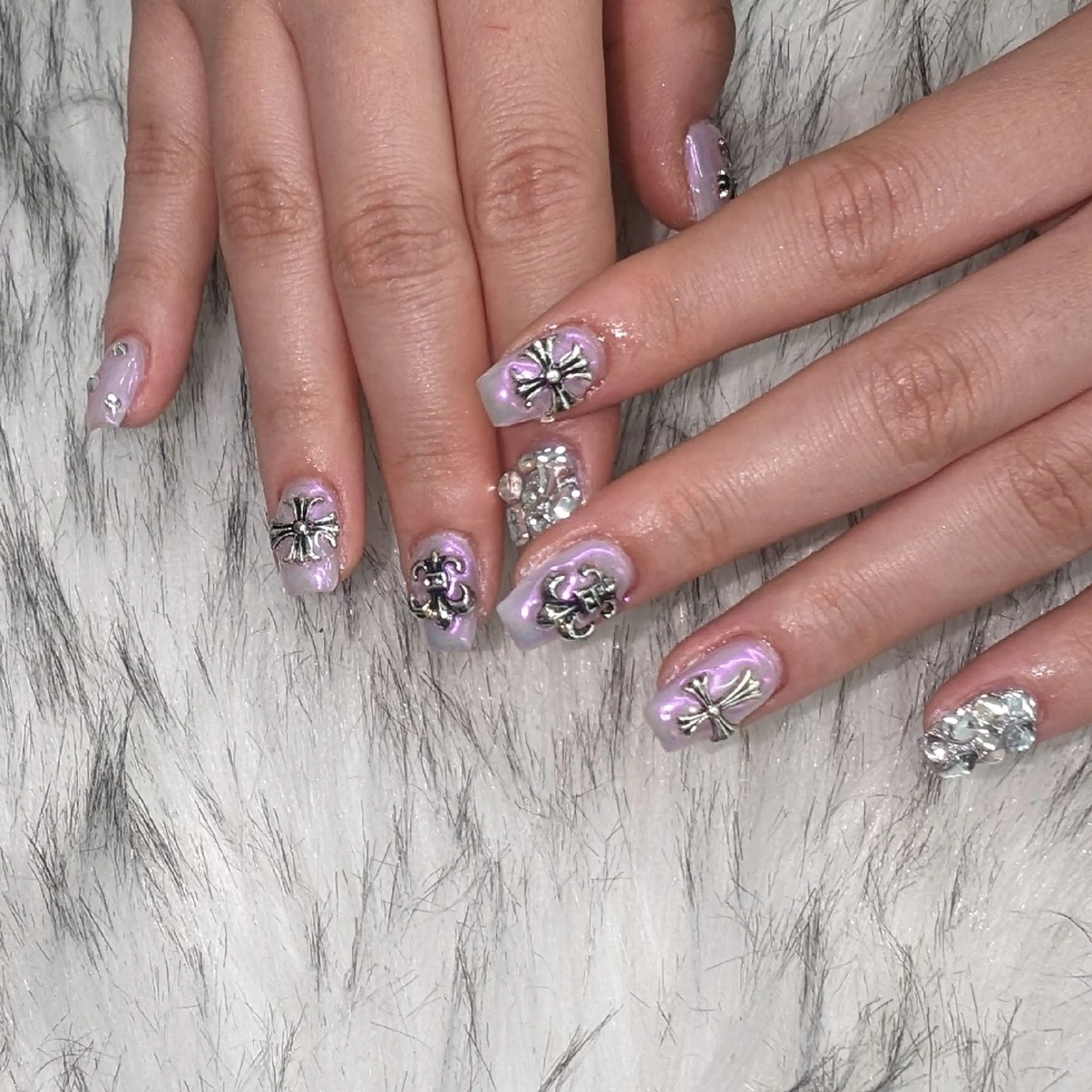 ネイル ハンドネイル RUNWAY 　　の眉毛・アイブロウイメージ