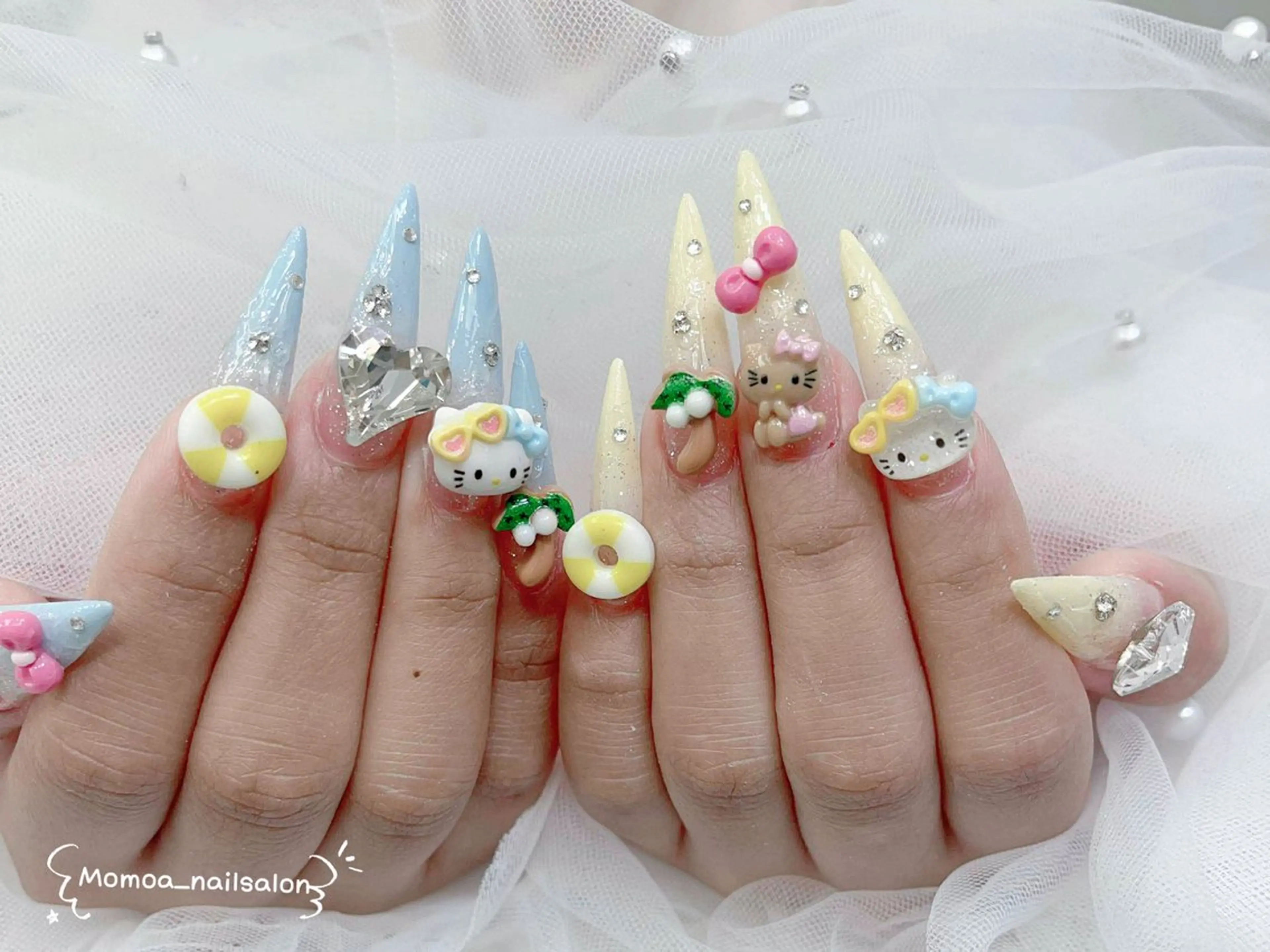 ネイル キラキラネイル 韓国ネイル スカルプネイル ハンドネイル MoMoA Nail ネイル長さ出し専門店のネイルデザイン