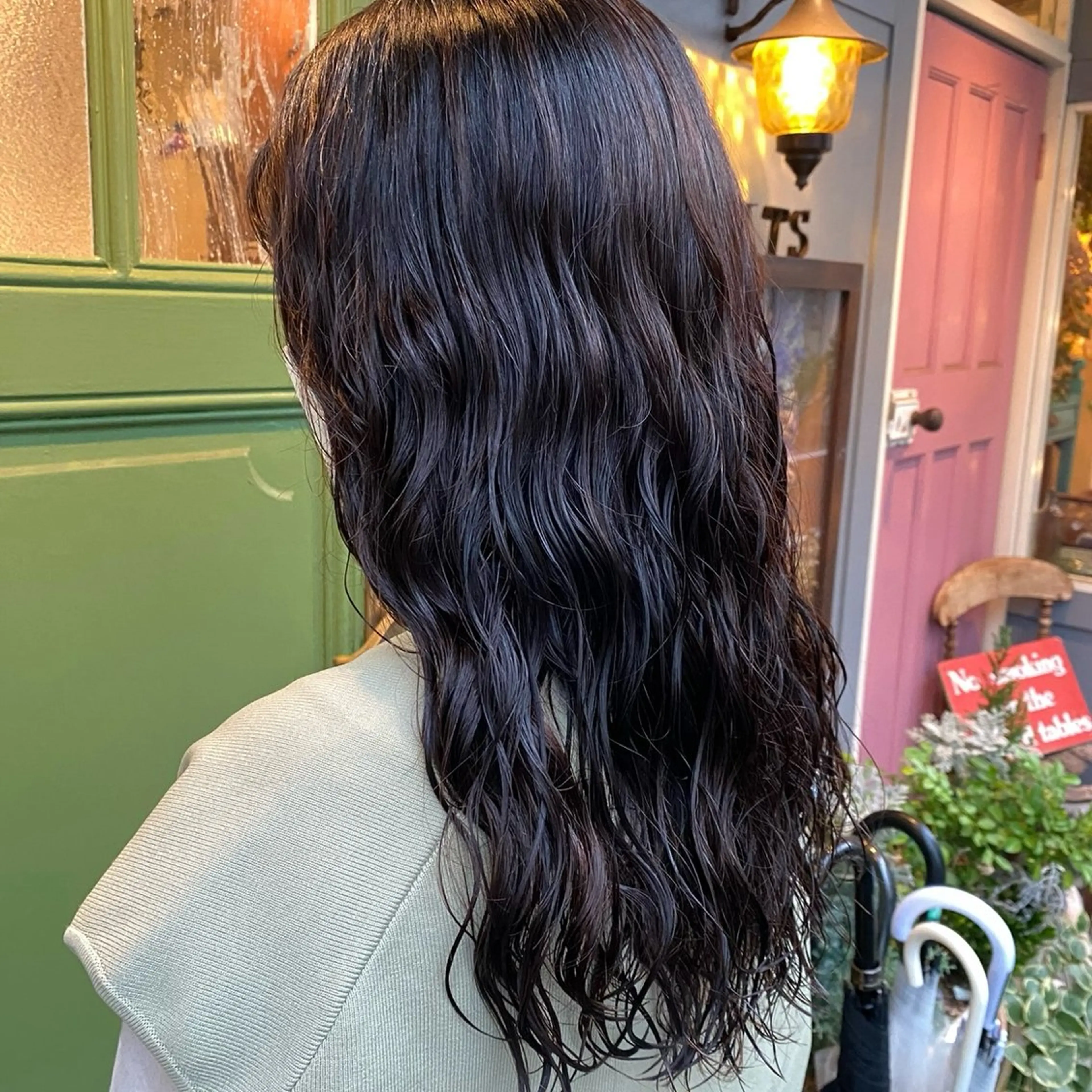 ロング パーマ ロング デジタルパーマ カット パーマ ヘッドスパ BRITS 渡辺 菜々子のヘアスタイル