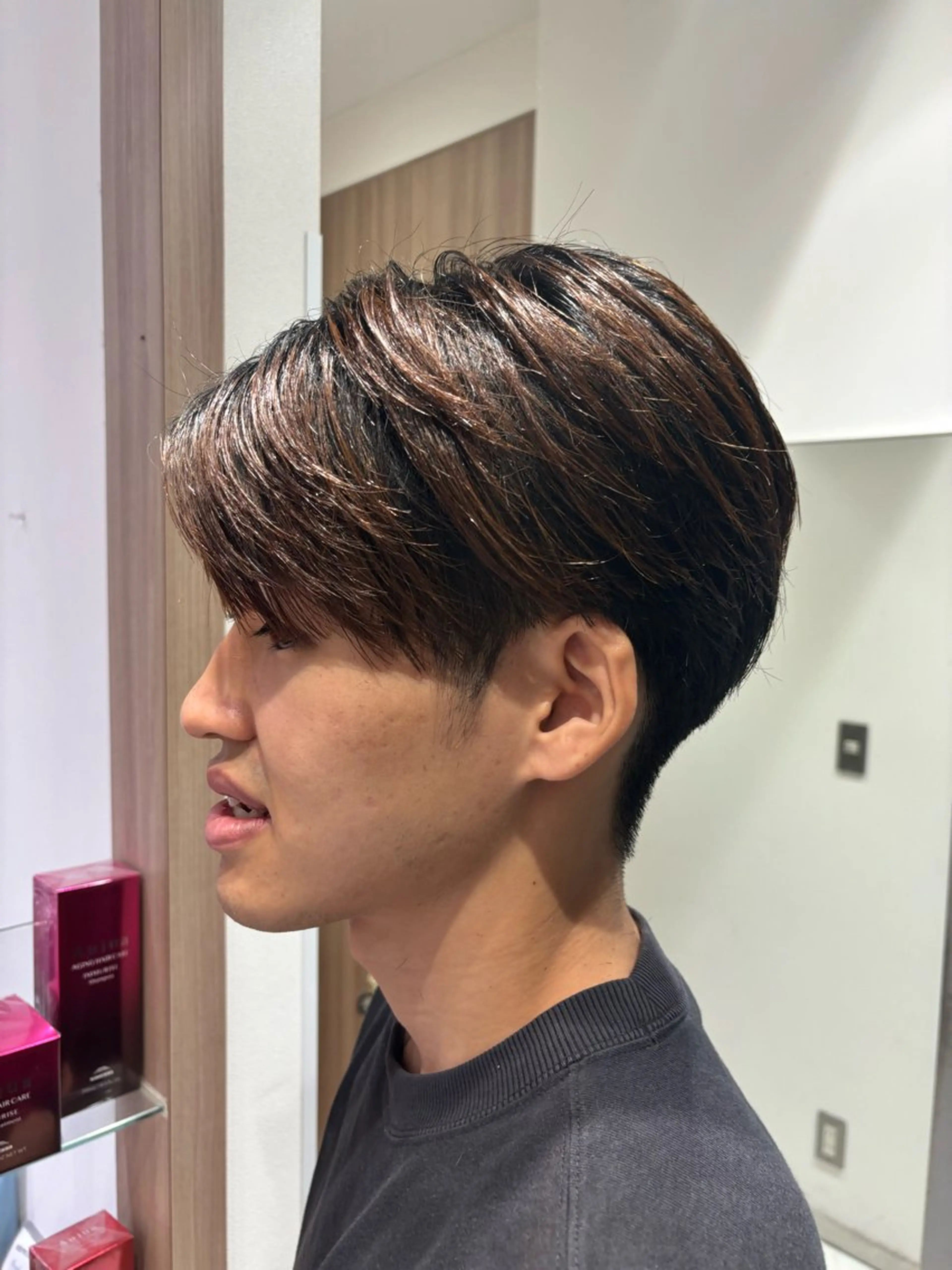 メンズ センターパート 山本 侑平のヘアスタイル