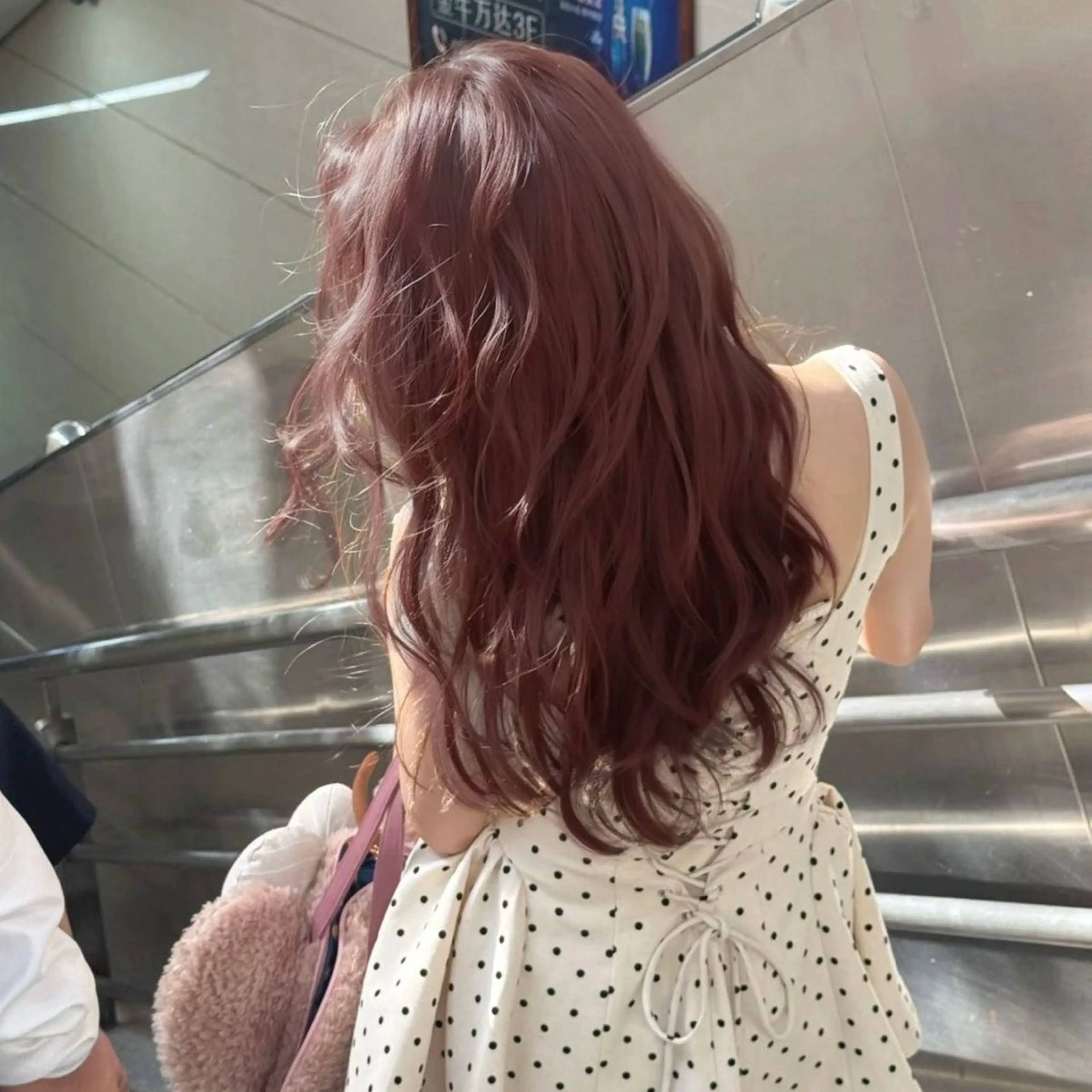 セミロング カラー ブリーチ ブラウンカラー 透明感カラー ヘアカラー The Path ARENのヘアスタイル