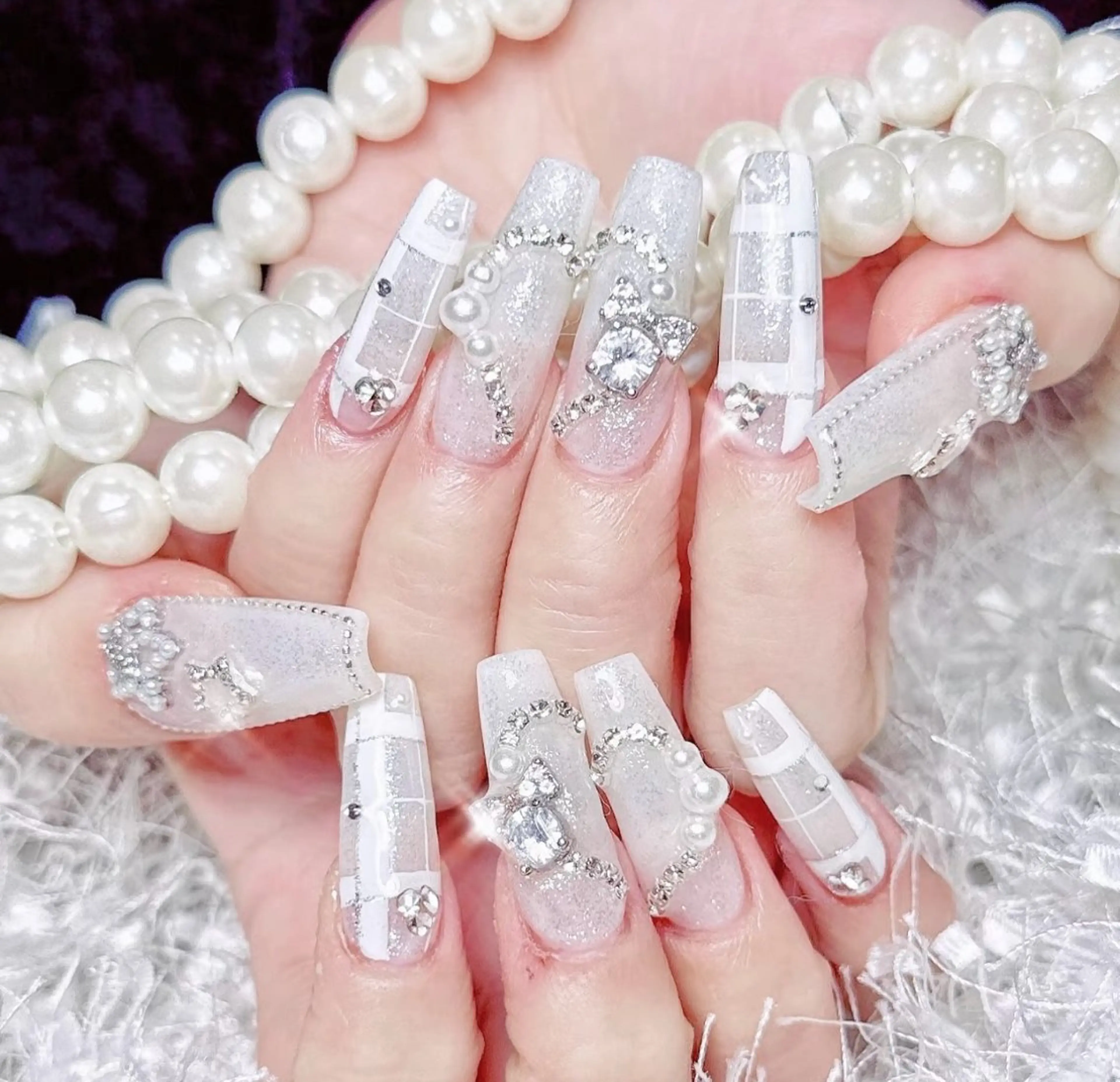 ネイル アートネイル チークネイル 長さ出し フットネイル ジェルネイル ラッキーネイルサロン西川口東口店所属・山田 由奈のネイルデザイン