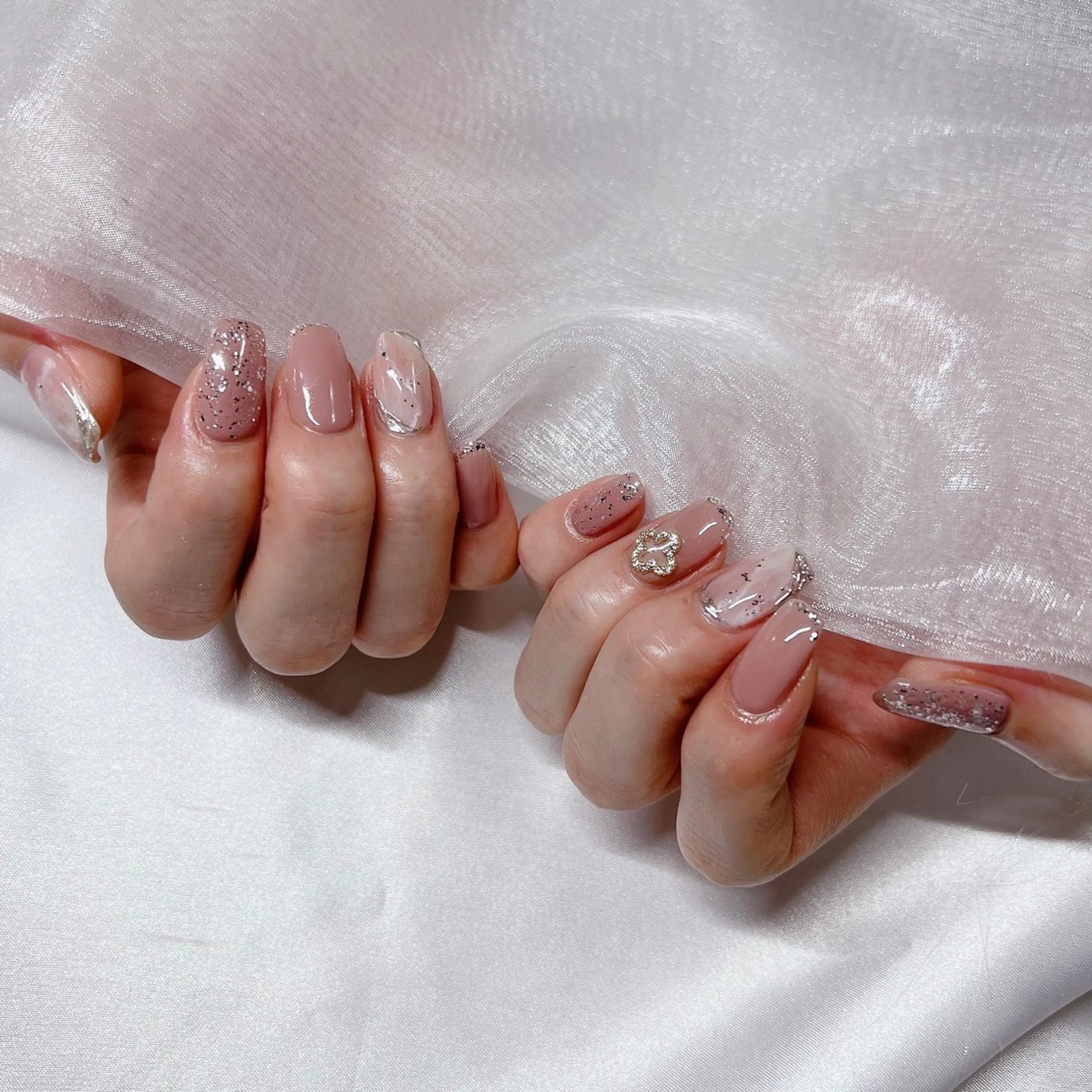 ネイル ジェルネイル 韓国ネイル マグネットネイル 持ち込み ニュアンスネイル -nail salon-Reward所属・nail salon Rewardのネイルデザイン