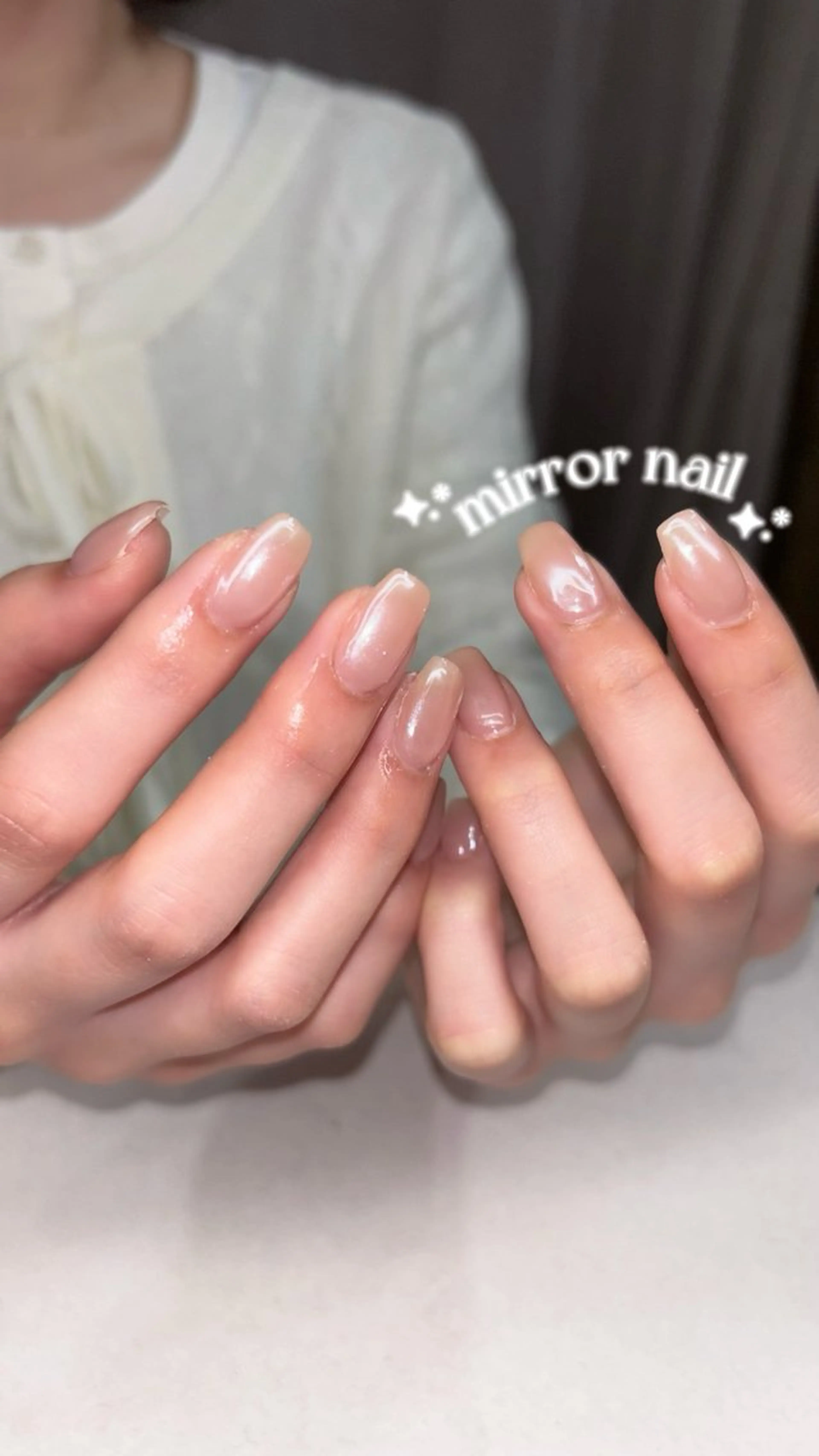 ネイル ミラーネイル ハンドネイル 🩰fein. hana🫧のネイルデザイン