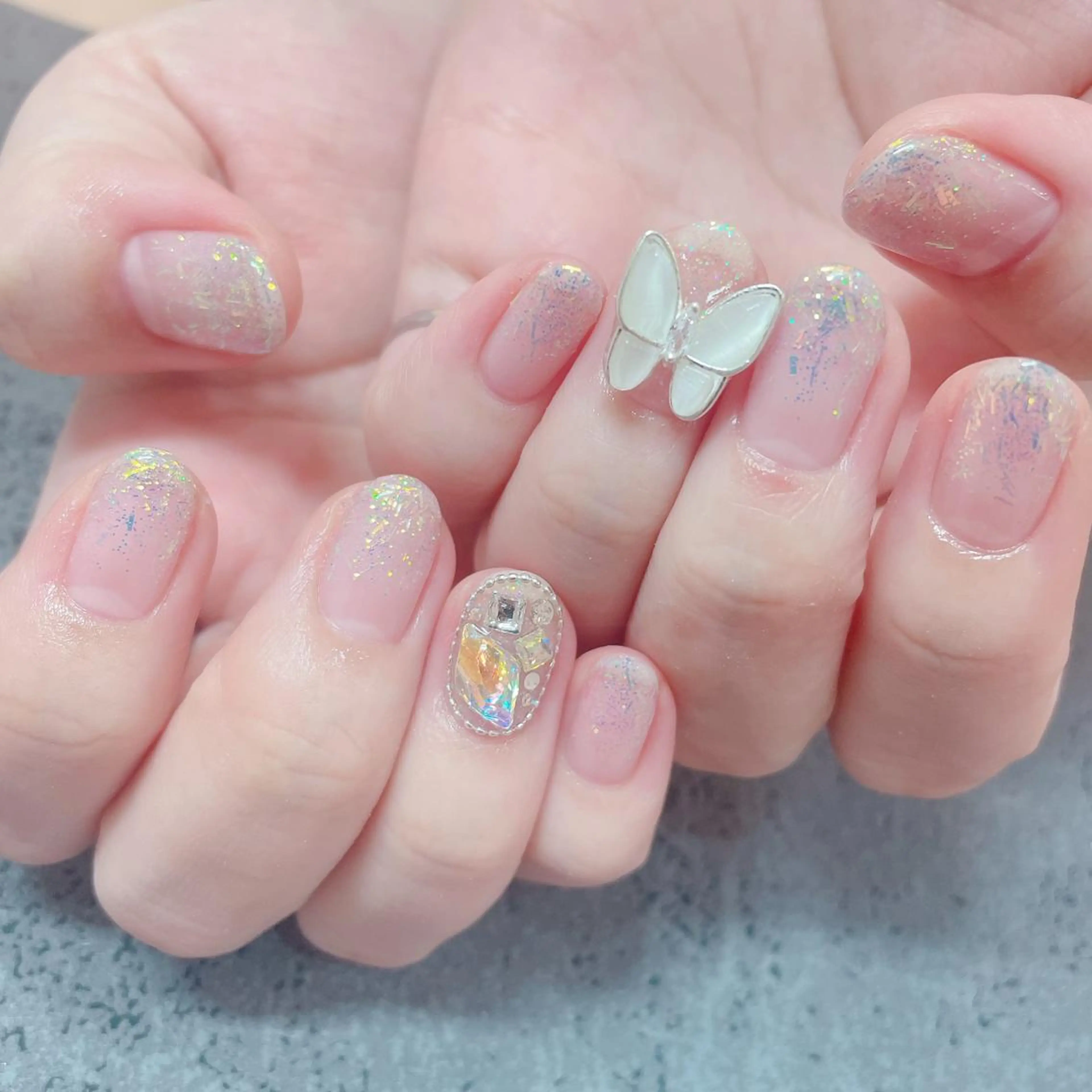 ネイル バニーアイズ　ネイル ニューオータニ博多店のネイルデザイン