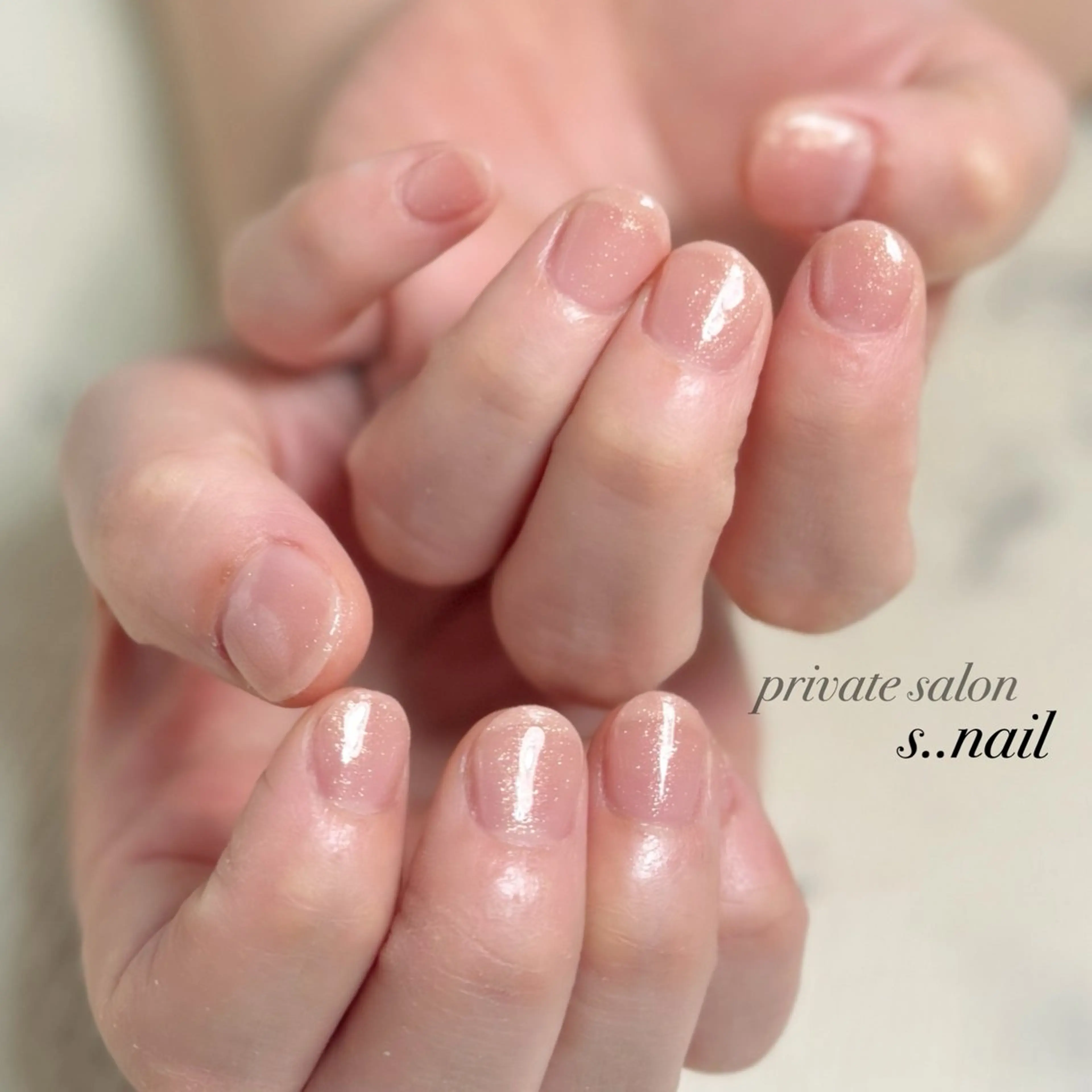 ネイル ラメ(グリッター) ピンク ピンクベージュ ハンドネイル フットネイル s..nail / MORITAのネイルデザイン