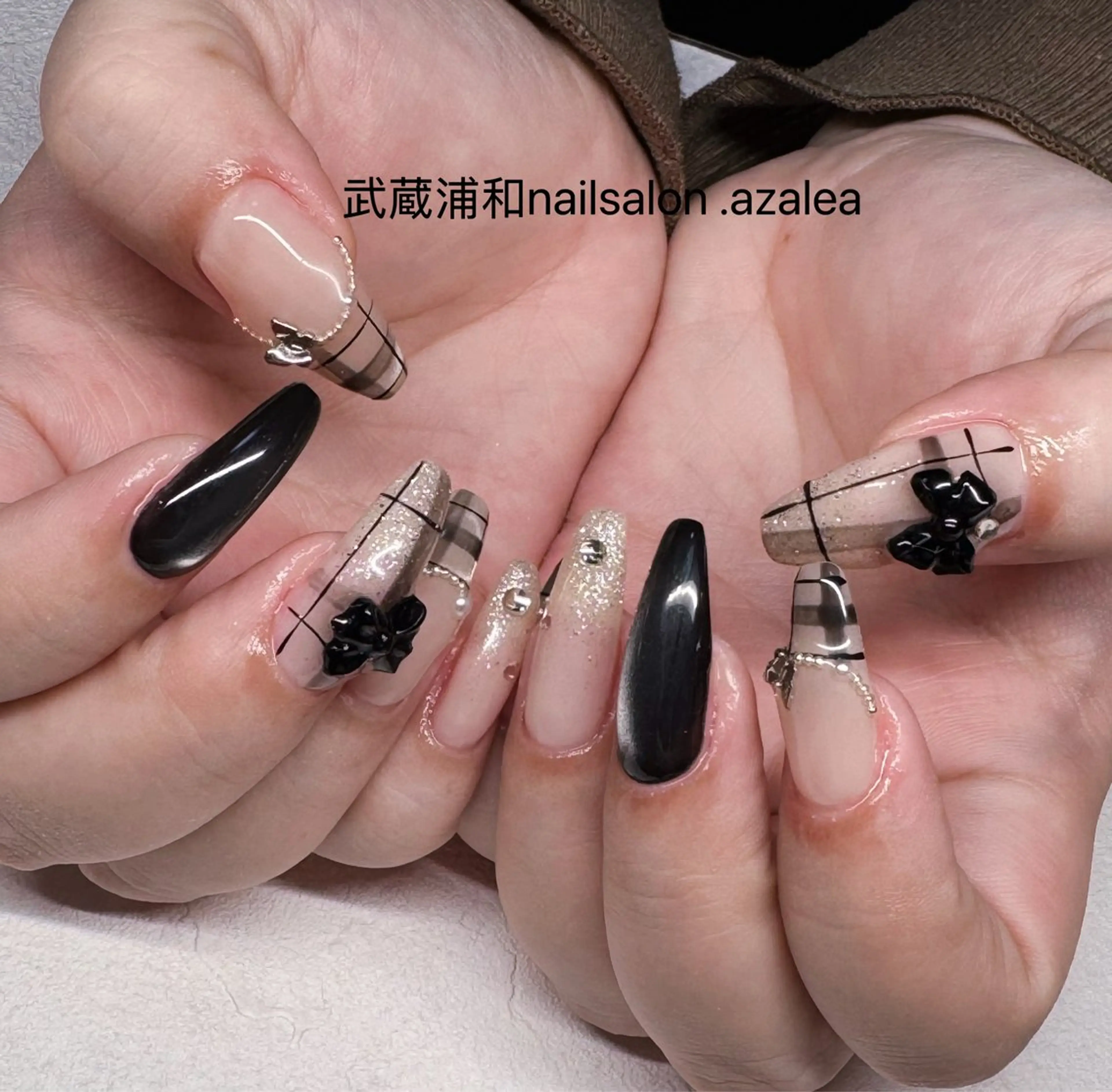 ネイル ハンドネイル R inのネイルデザイン