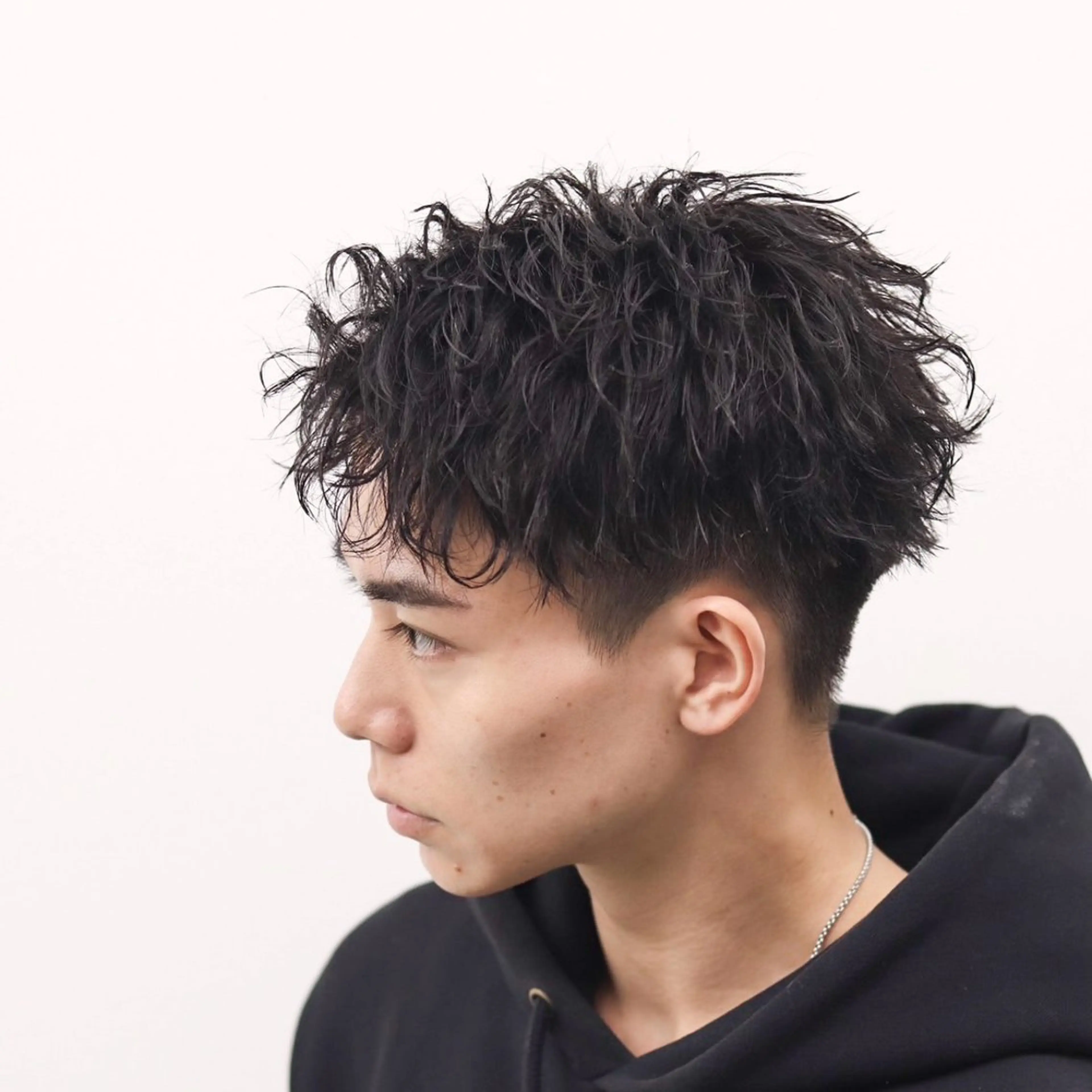 ショート メンズ カット メンズフェザー毛流れ パーマASHU渋谷のヘアスタイル