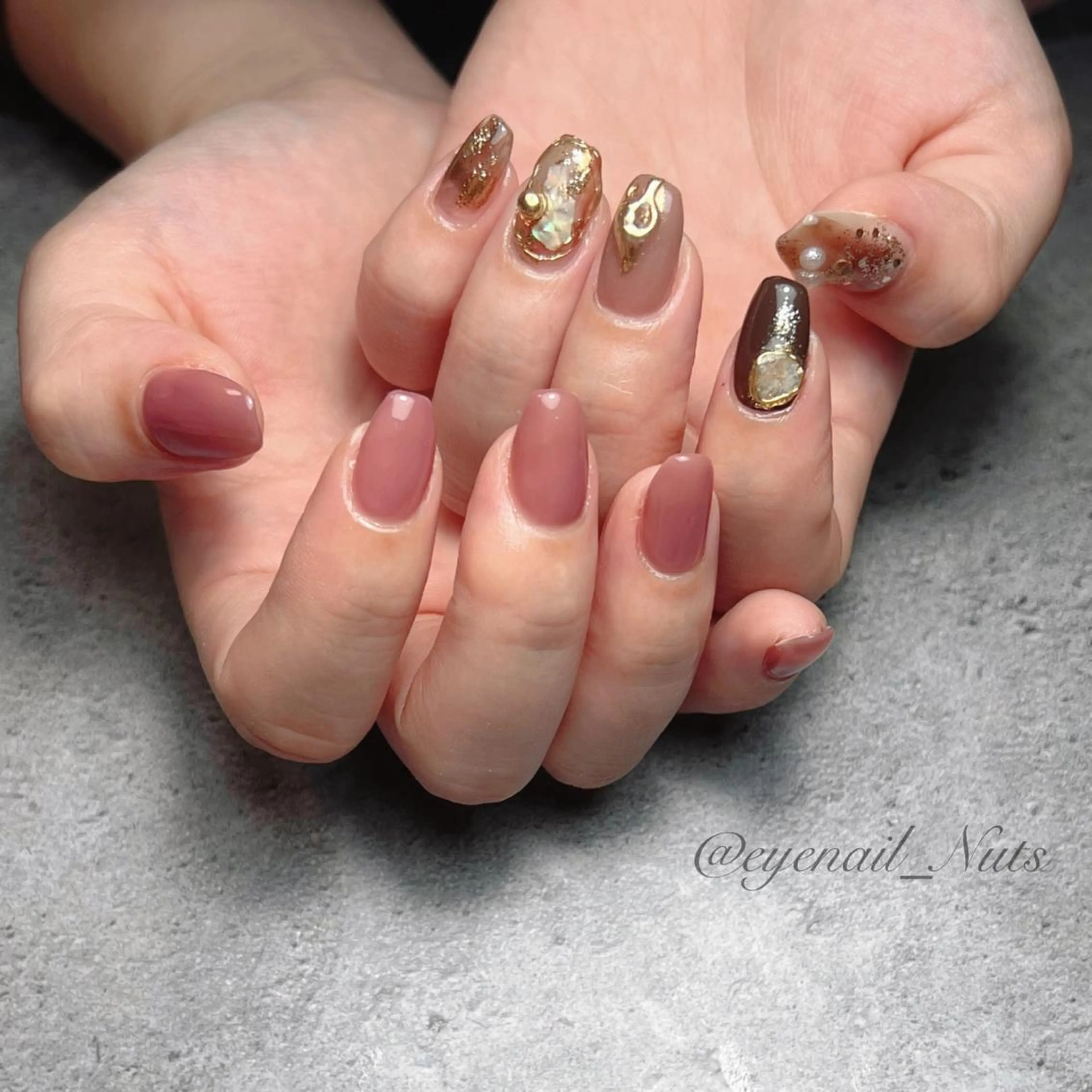 ネイル 持ち込み ハンドネイル 土居 夏美のマツエク・マツパデザイン