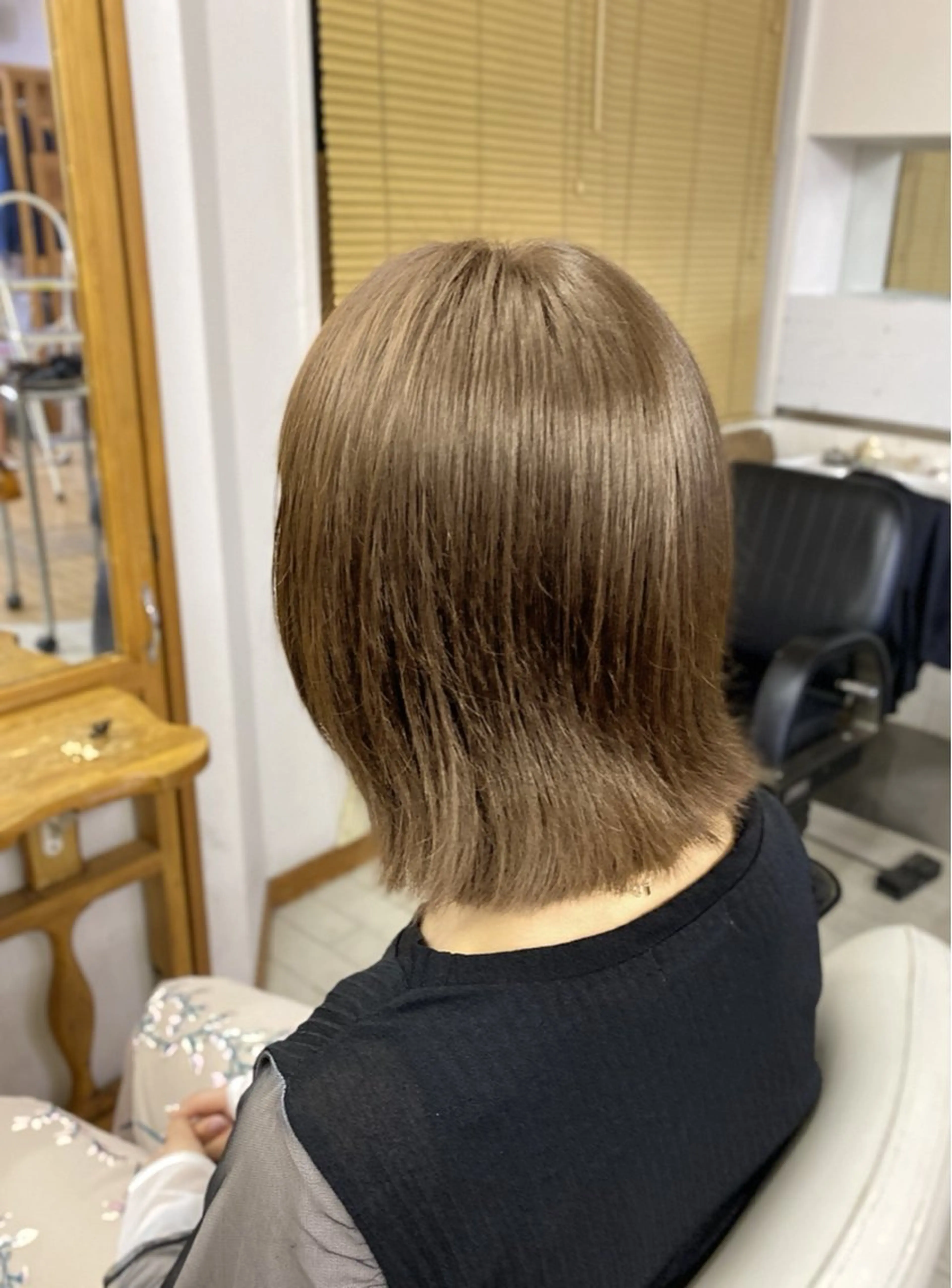 ミディアム カラー CRADLE Takeuchiのヘアスタイル