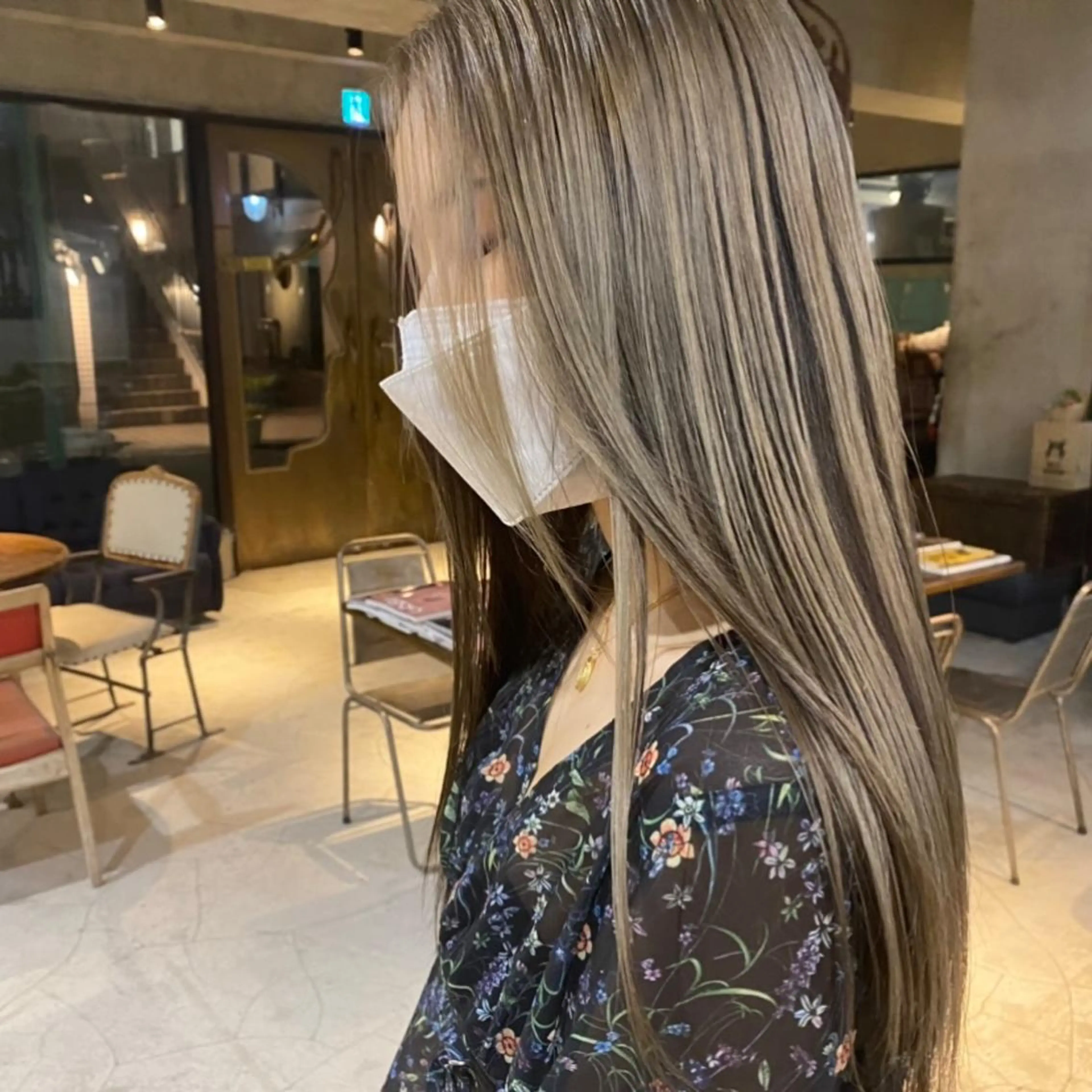 ロング 韓国レイヤー/透明感 カラー🦋mioのヘアスタイル