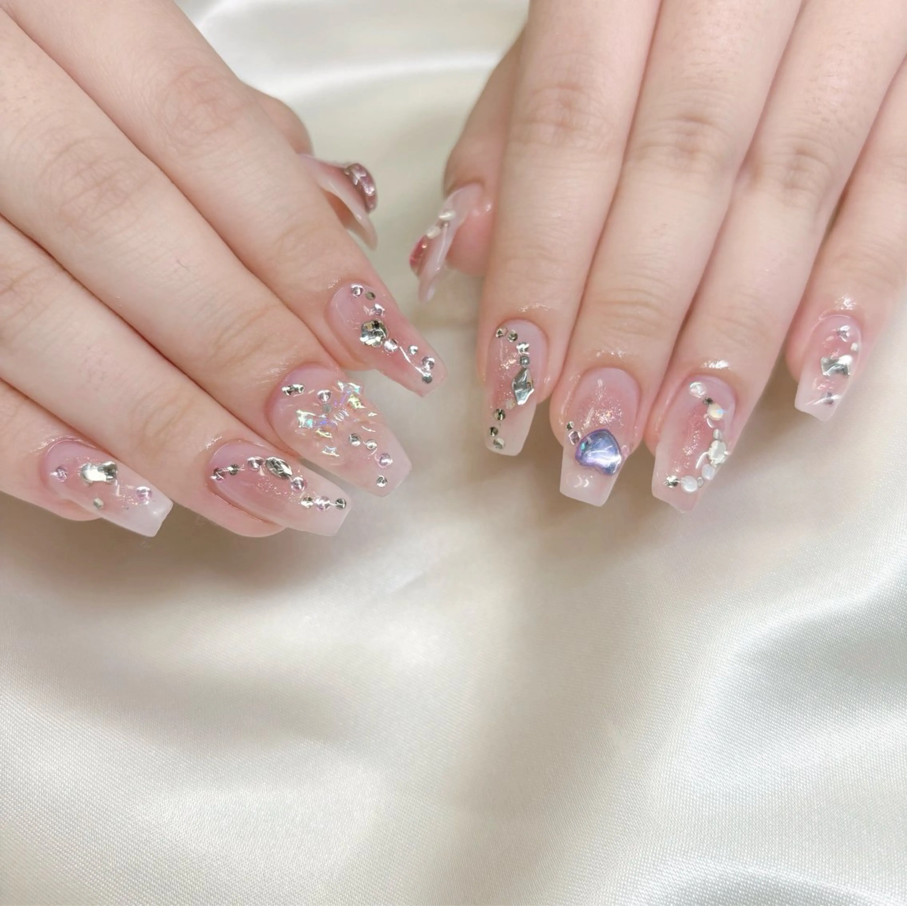 ネイル キラキラネイル ワンホンネイル nail salon chai 上本町のネイルデザイン