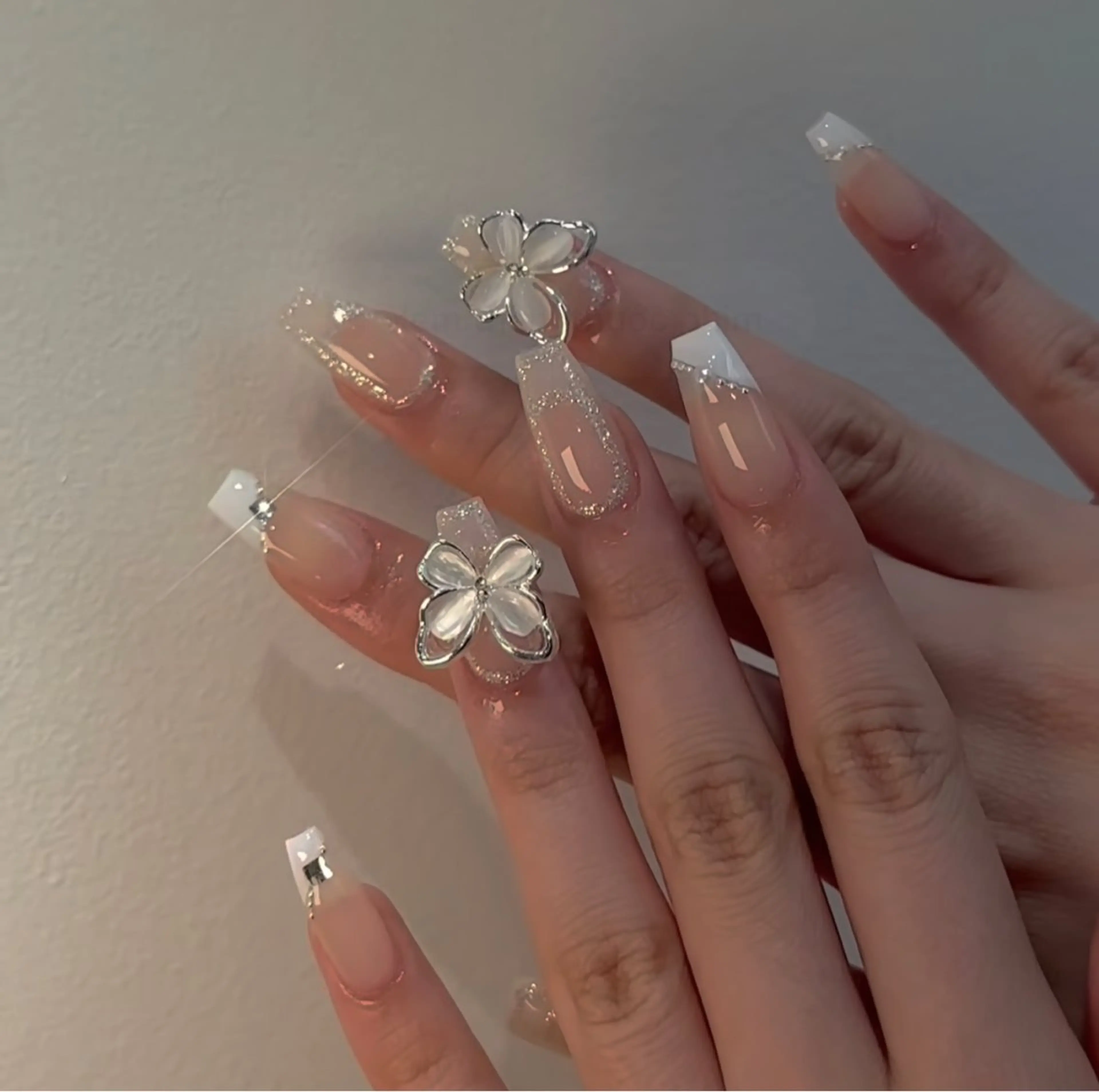ネイル HIN NAILのネイルデザイン