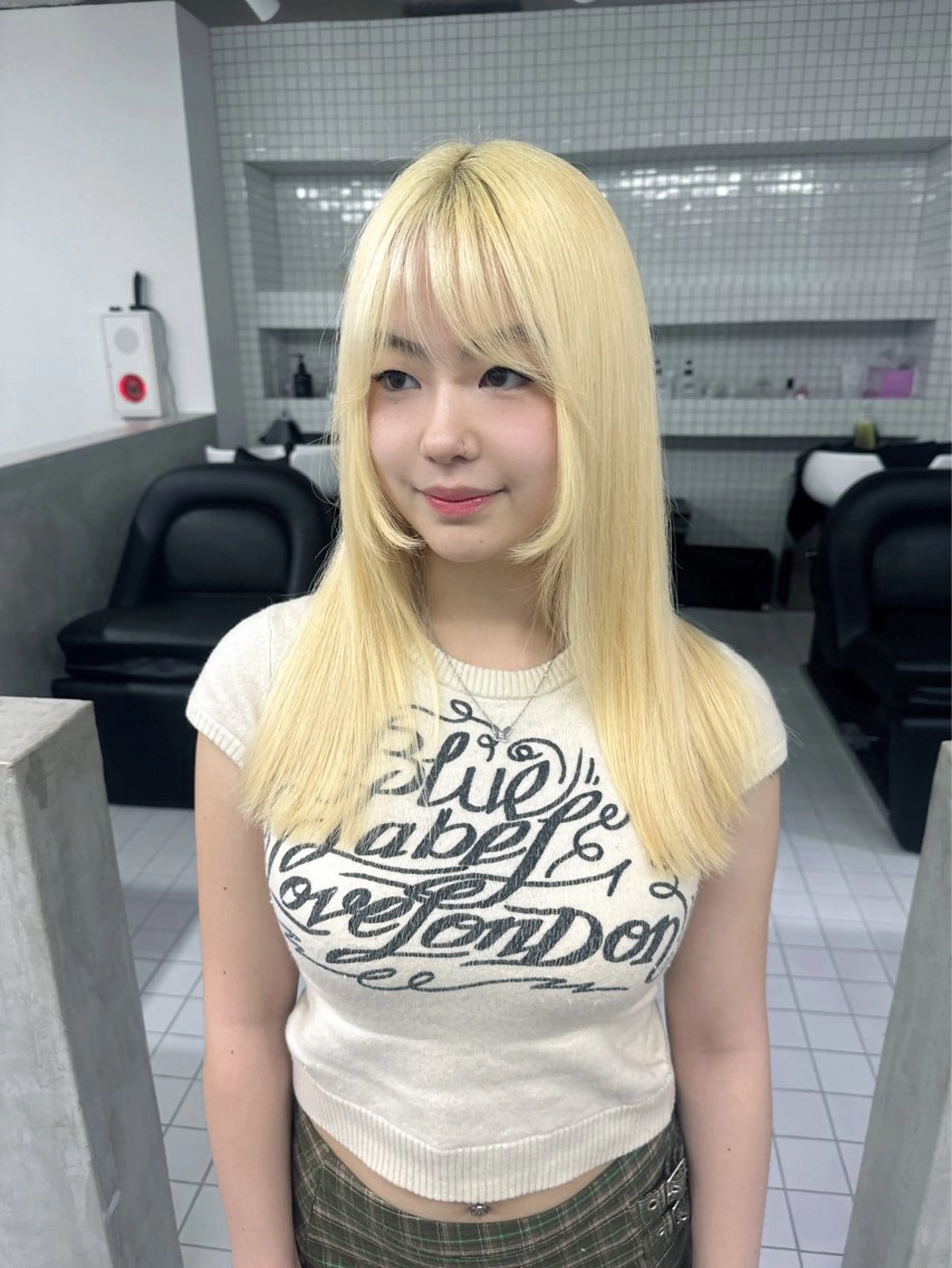 ロング カラー ブリーチ 抜きっぱなしブロンド ブロンド ハイトーン/ピンク カラー/めい🎀のヘアスタイル