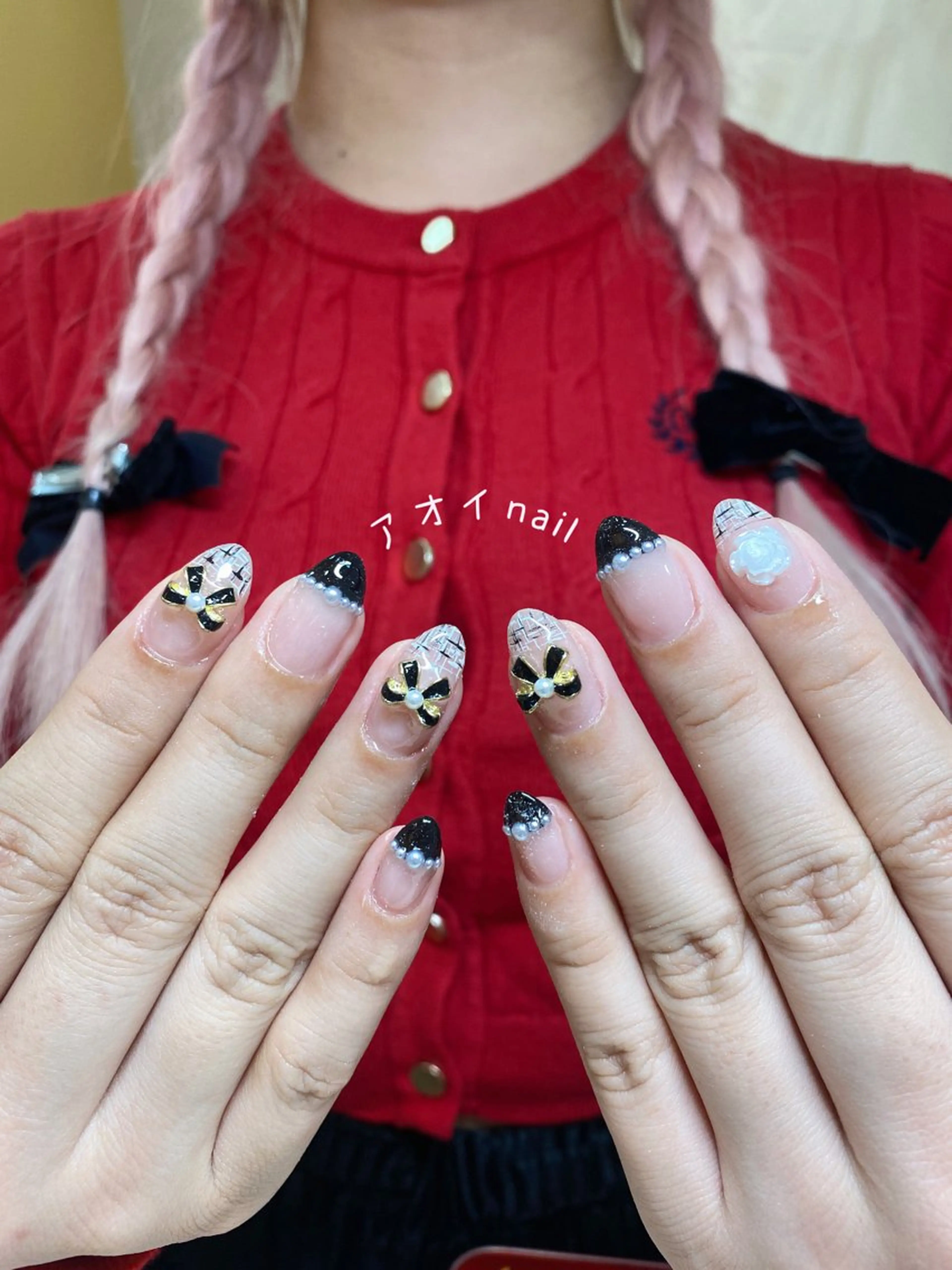 ネイル LEDアイラッシュ ∩_∩アオイのマツエク・マツパデザイン