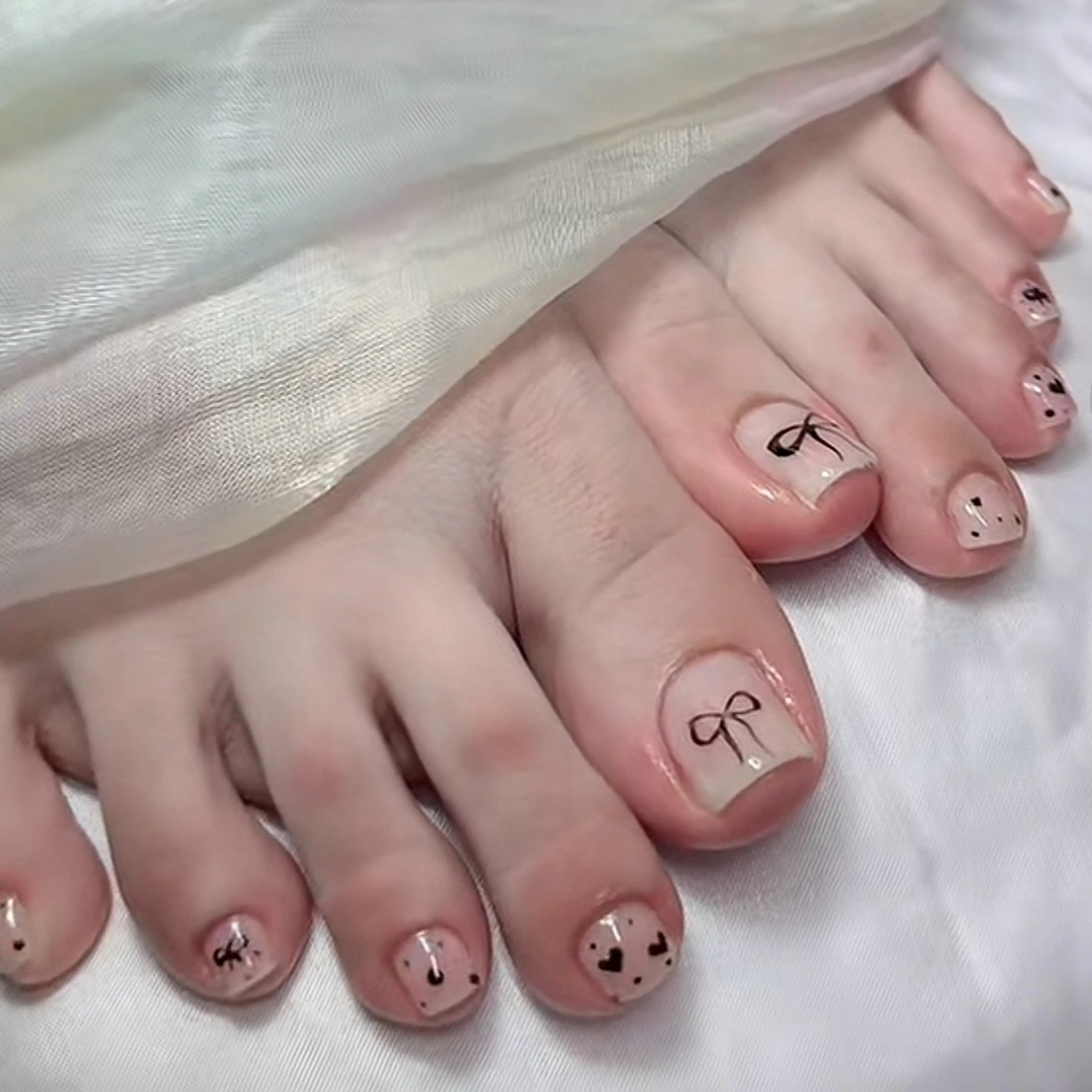 ミディアム ガー NAILのネイルデザイン