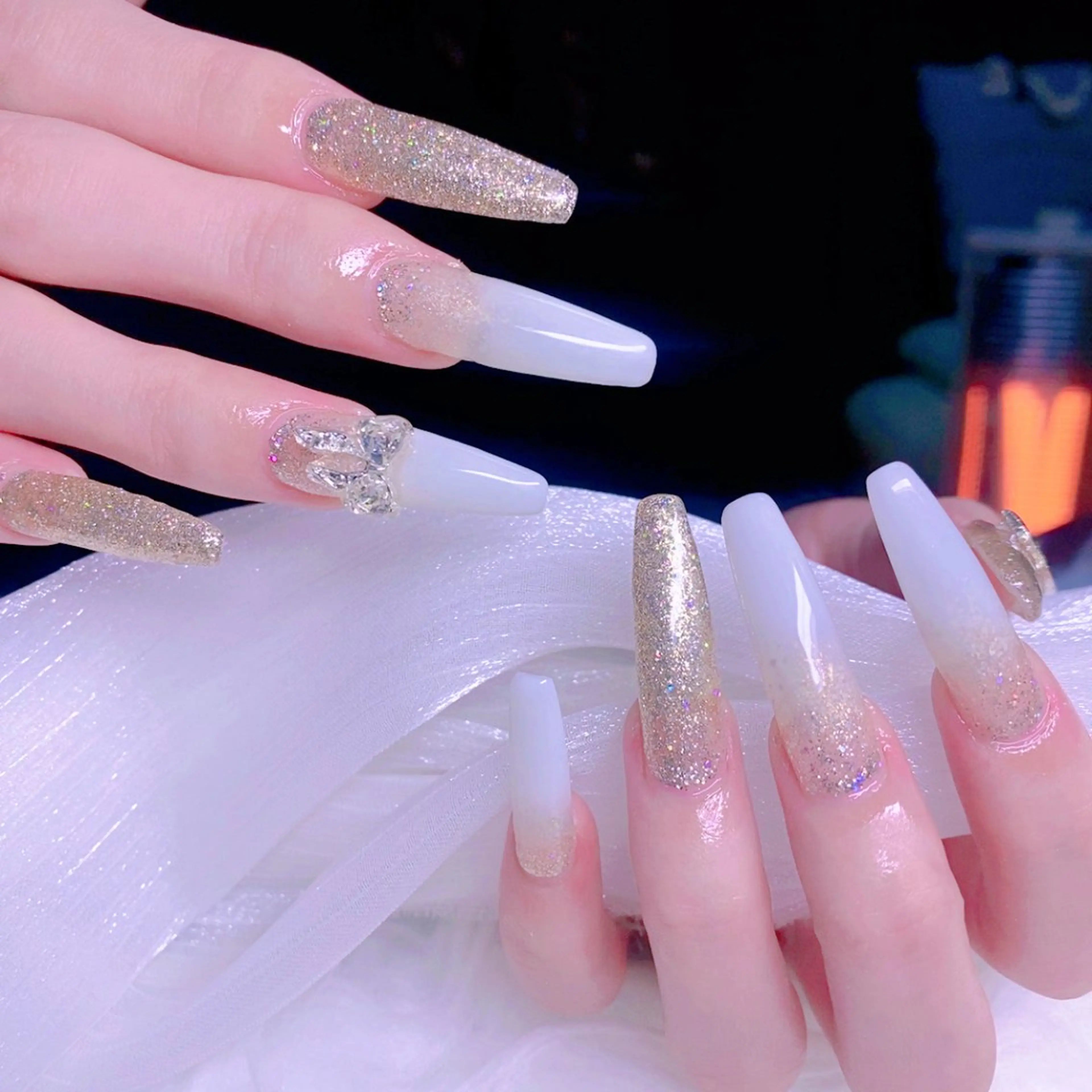 ネイル 成人式 グラデーション ロングネイル ニュアンスネイル 冬ネイル Nail Yunaのネイルデザイン