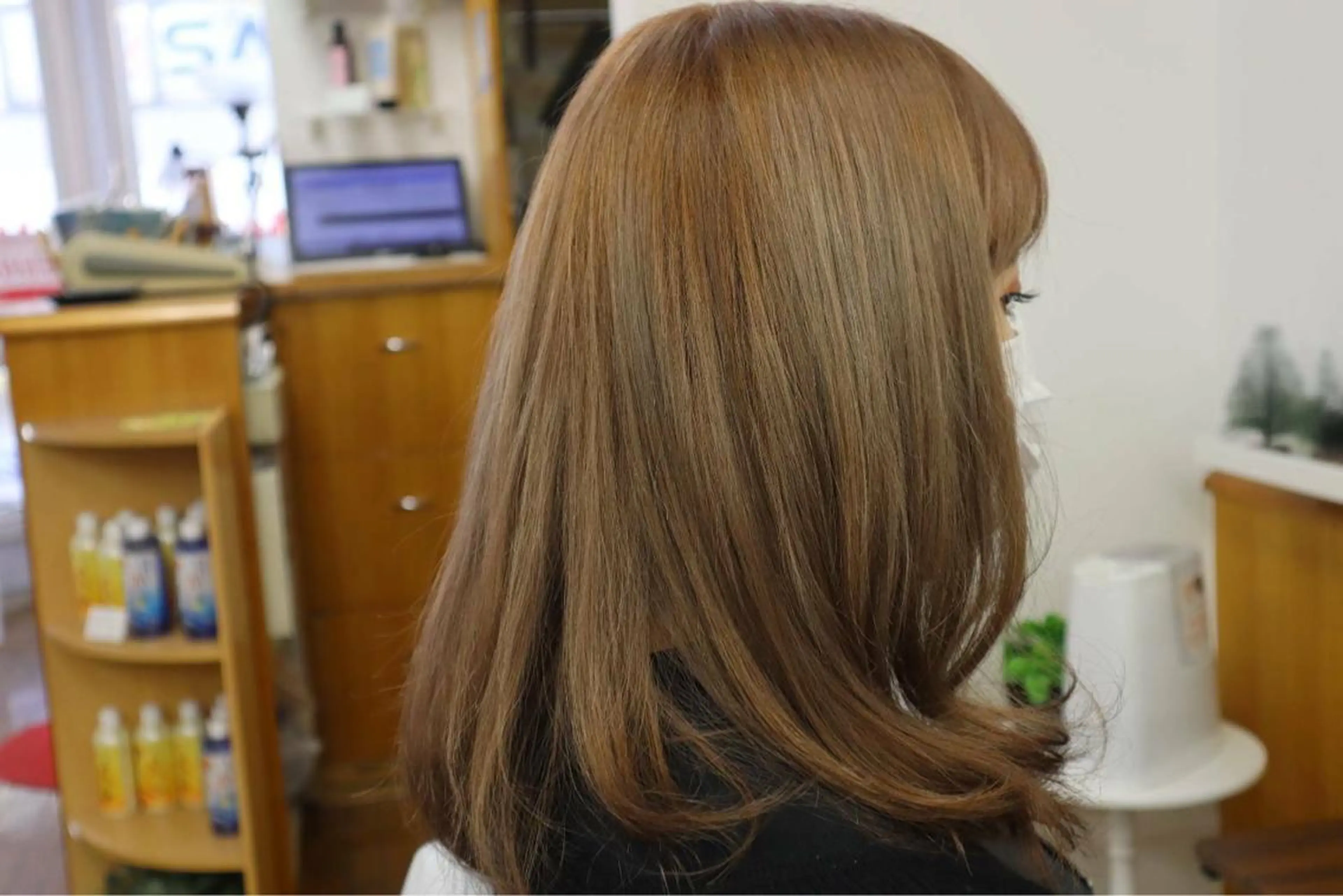 セミロング マリー美容室所属・まつ毛パーマ/カット ☆シミズ☆のヘアスタイル