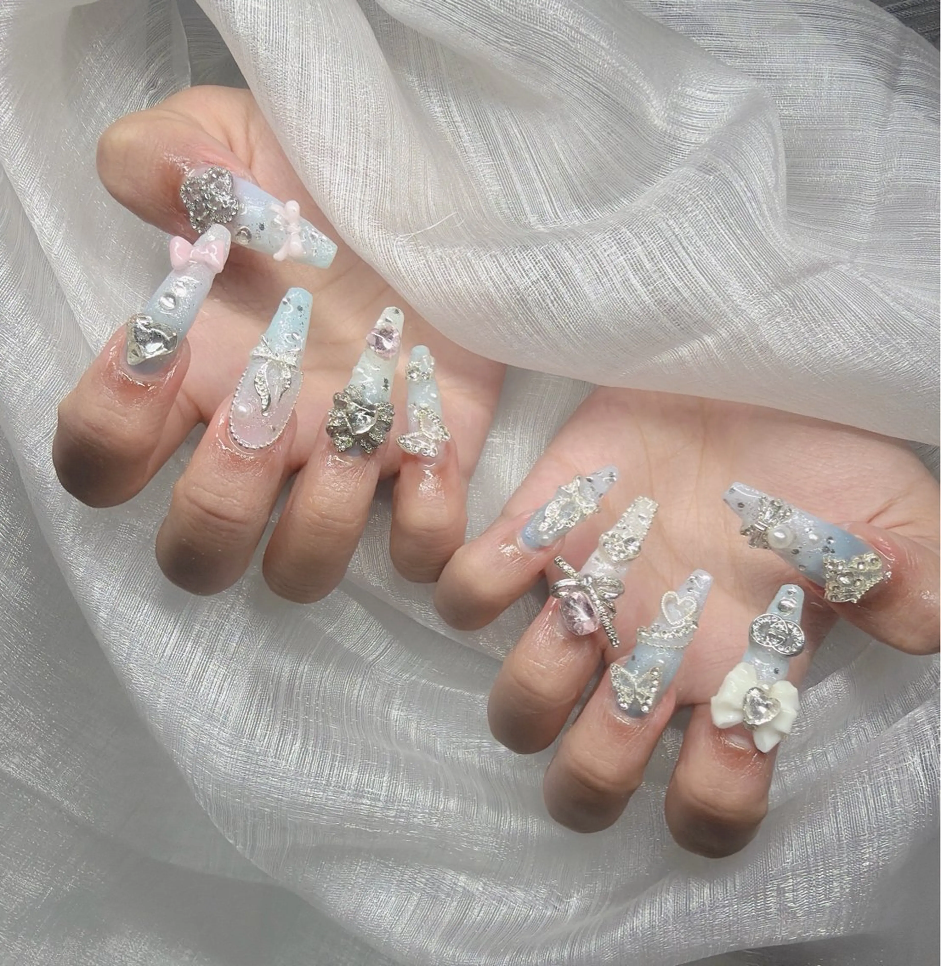 ネイル ハンドネイル Lee Nailsのネイルデザイン