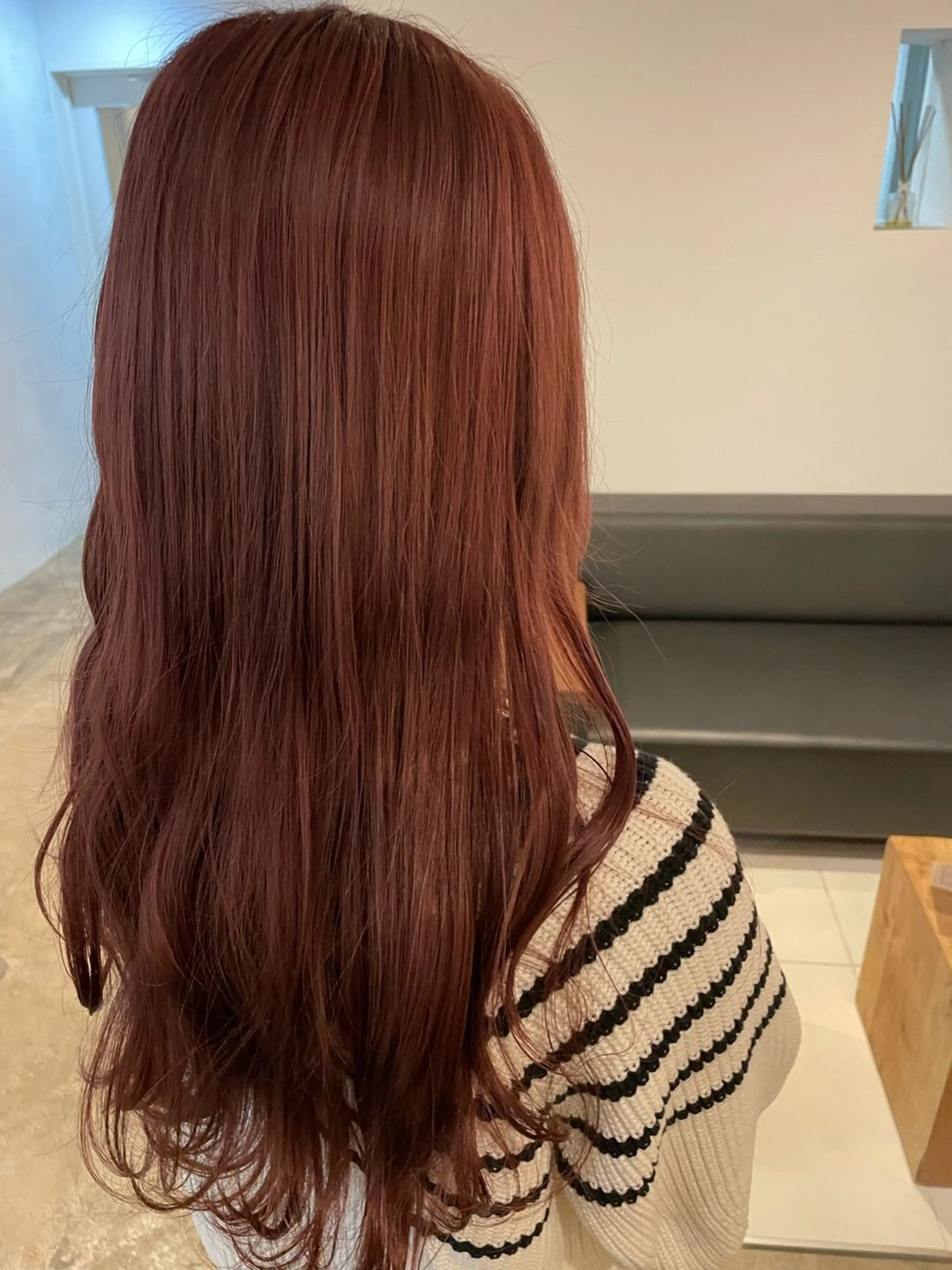 カラー ブリーチ ブラウンカラー レッドカラー 宮原 愛果のヘアスタイル