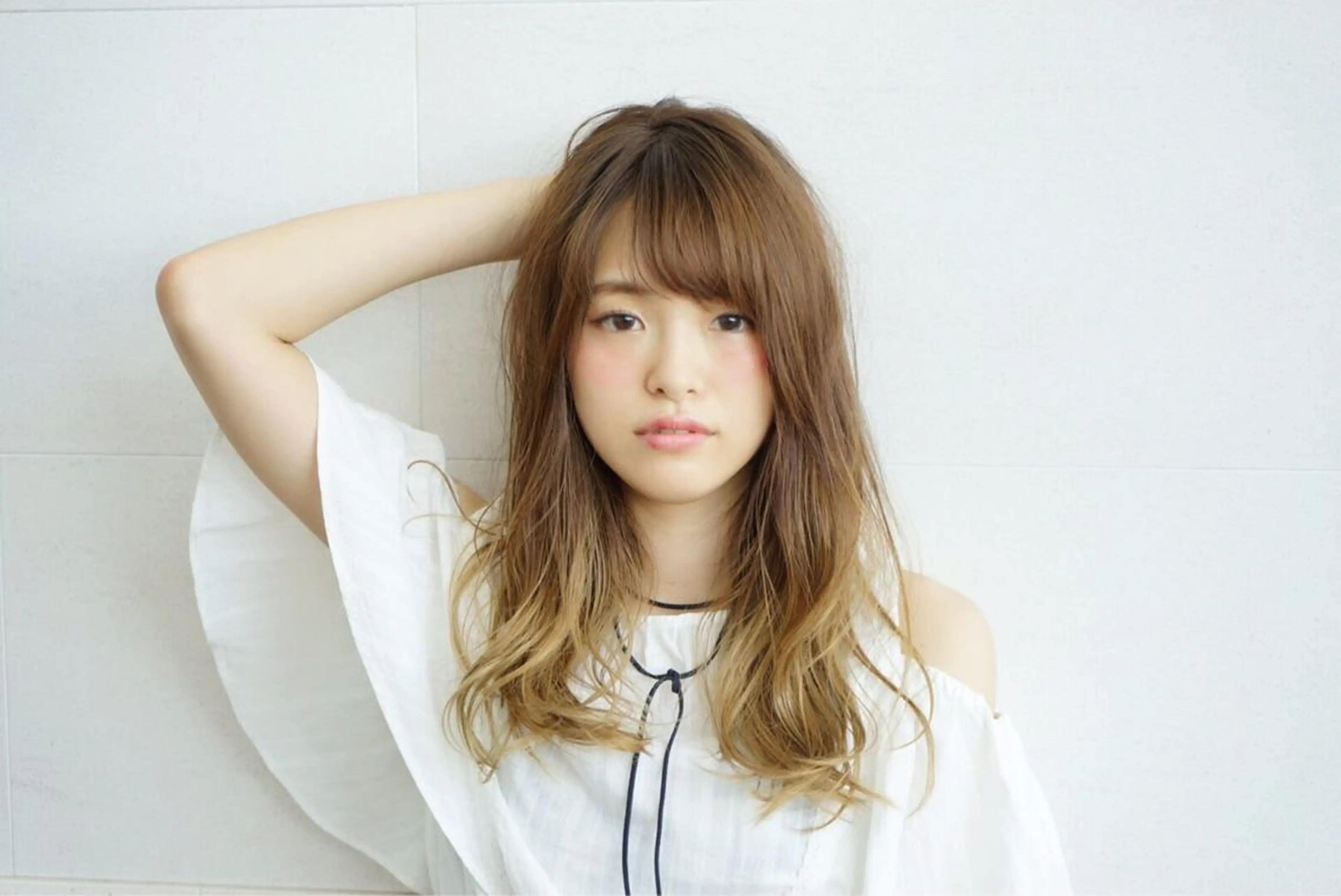 セミロング ロング カラー 加藤 あやみのヘアスタイル