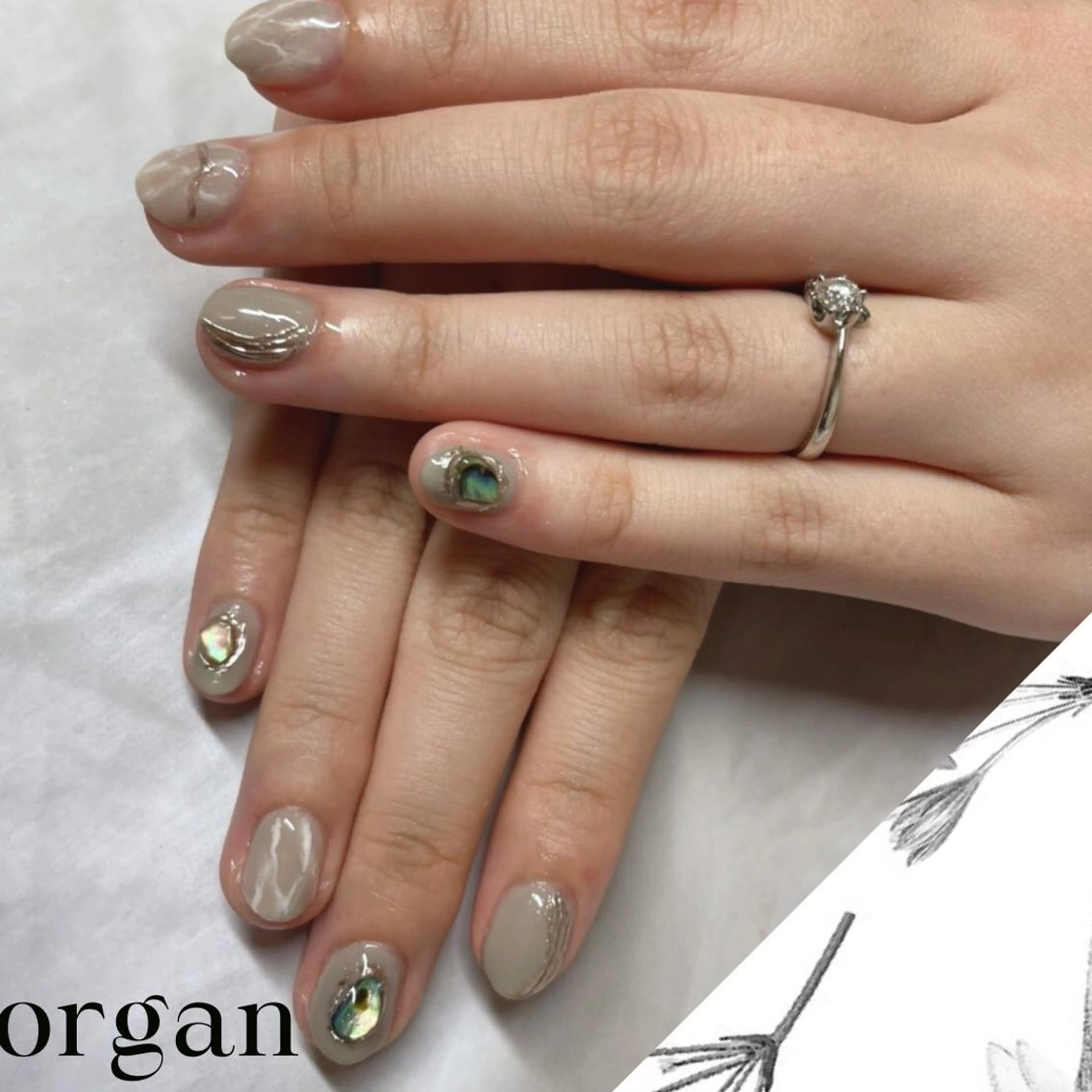 ネイル ニュアンスネイル 【ＯＲＧＡＮ】 nailのネイルデザイン