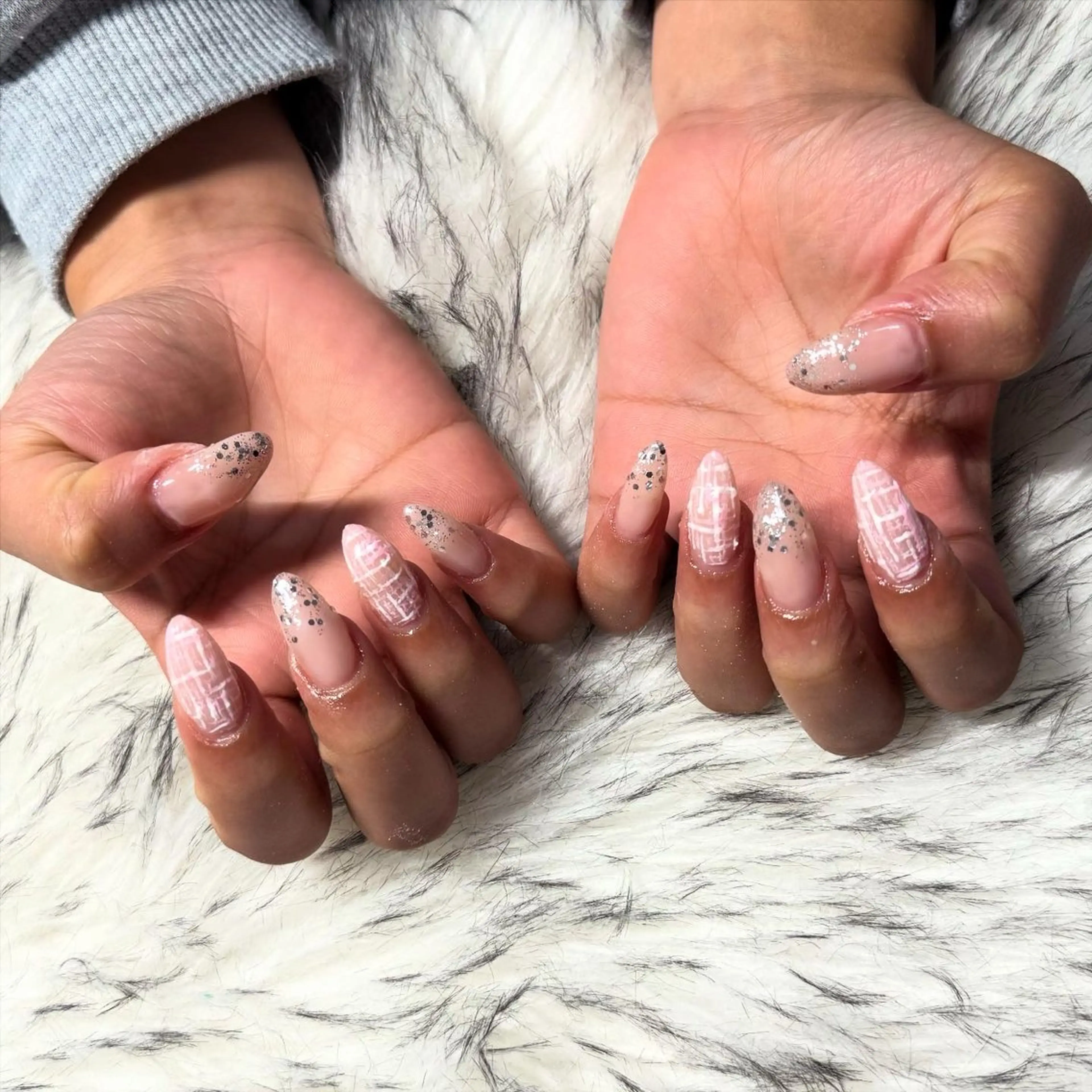 セミロング ハンドネイル mao .のネイルデザイン