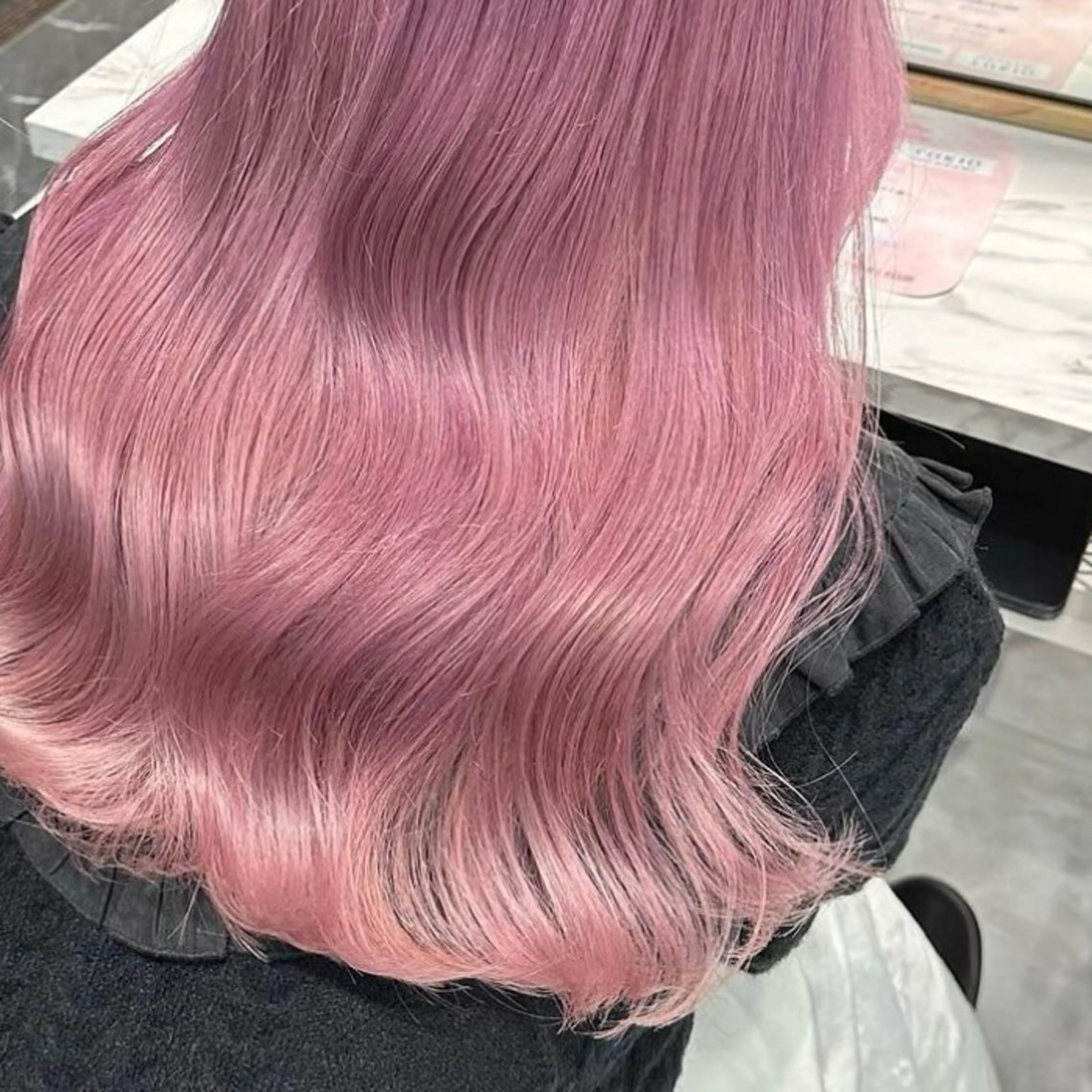 ロング カラー ヘアアレンジ ブリーチ 抜きっぱなしブロンド ブロンド ケアブリーチ ダブルカラー ヘアカラー トリートメント 🌟🍒ハイトーン 韓国ヘア/ユウミのヘアスタイル
