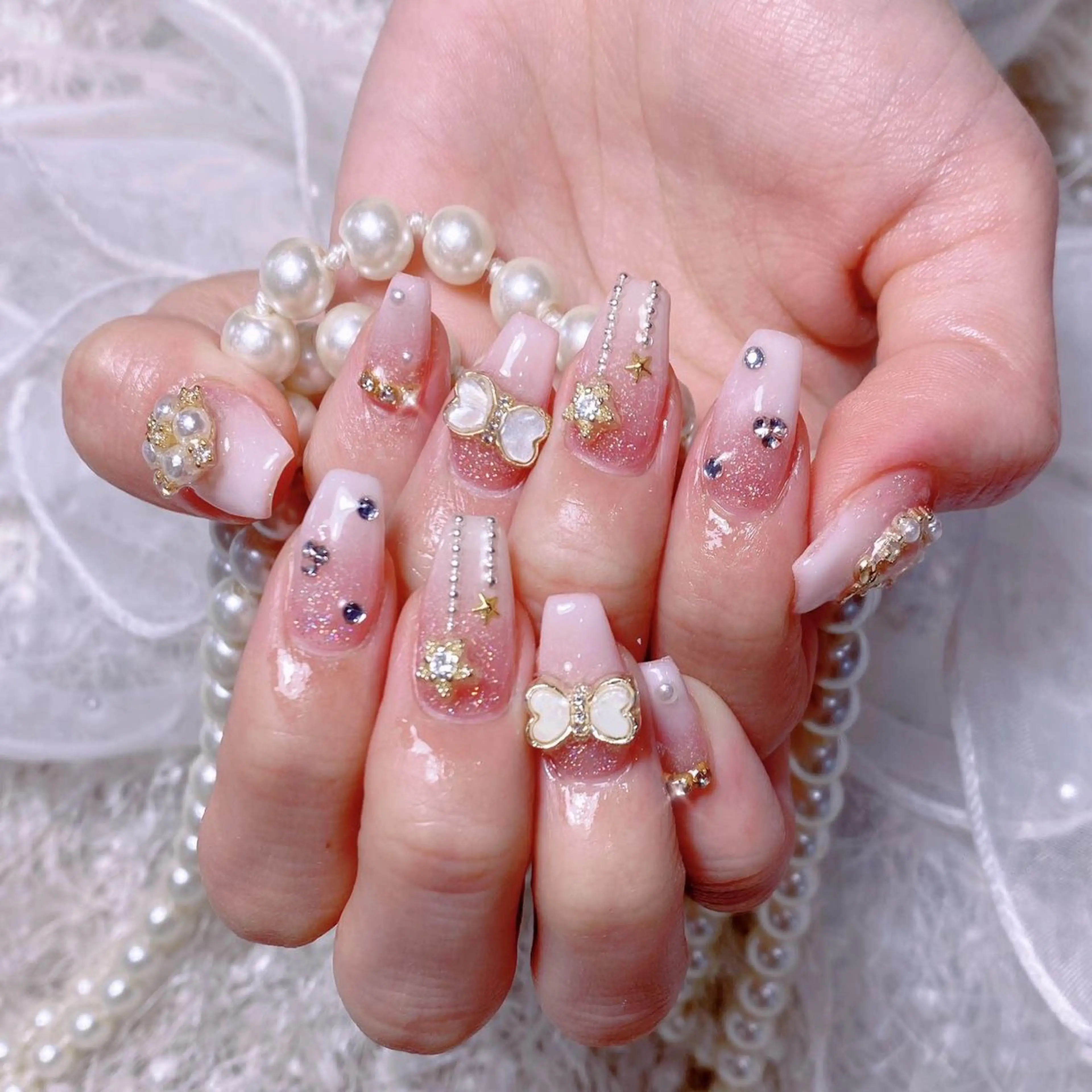 ネイル チークネイル フレンチネイル ジェルネイル ガラスフレンチ 韓国ネイル Zz nail salonのネイルデザイン