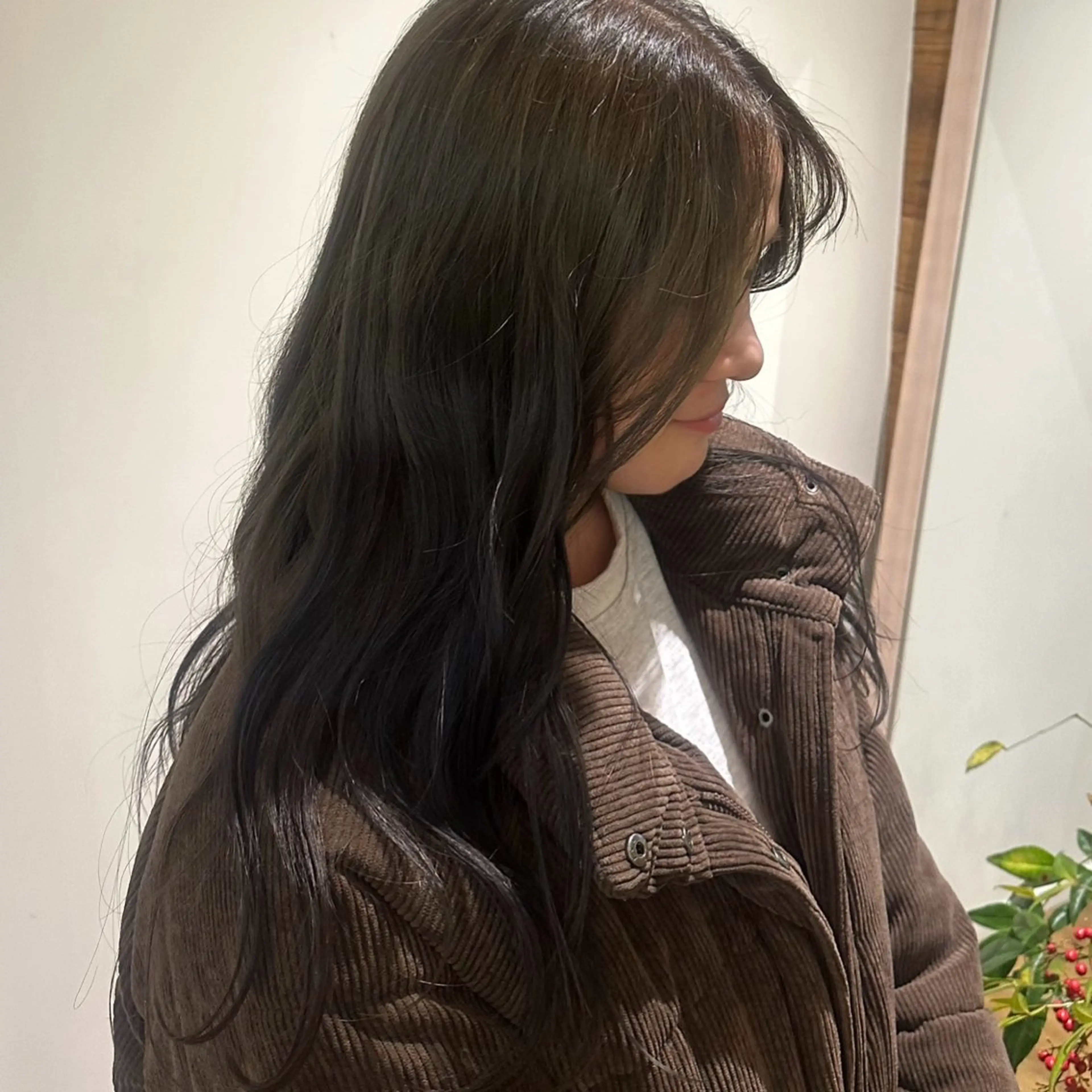 カラー 西澤 希のヘアスタイル