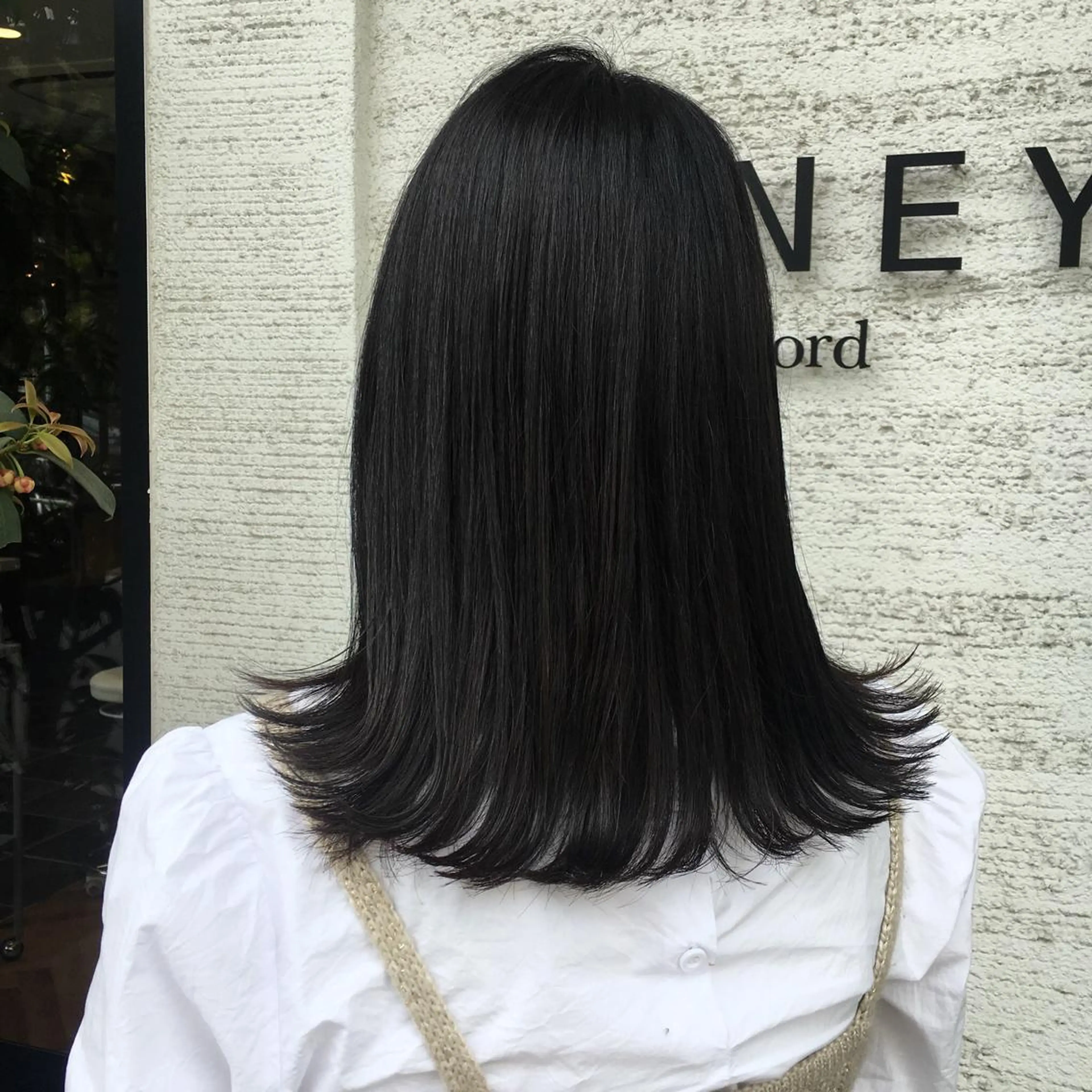 ミディアム カラー 切りっぱなしロブ keen吉祥寺所属・相川 愛実のヘアスタイル