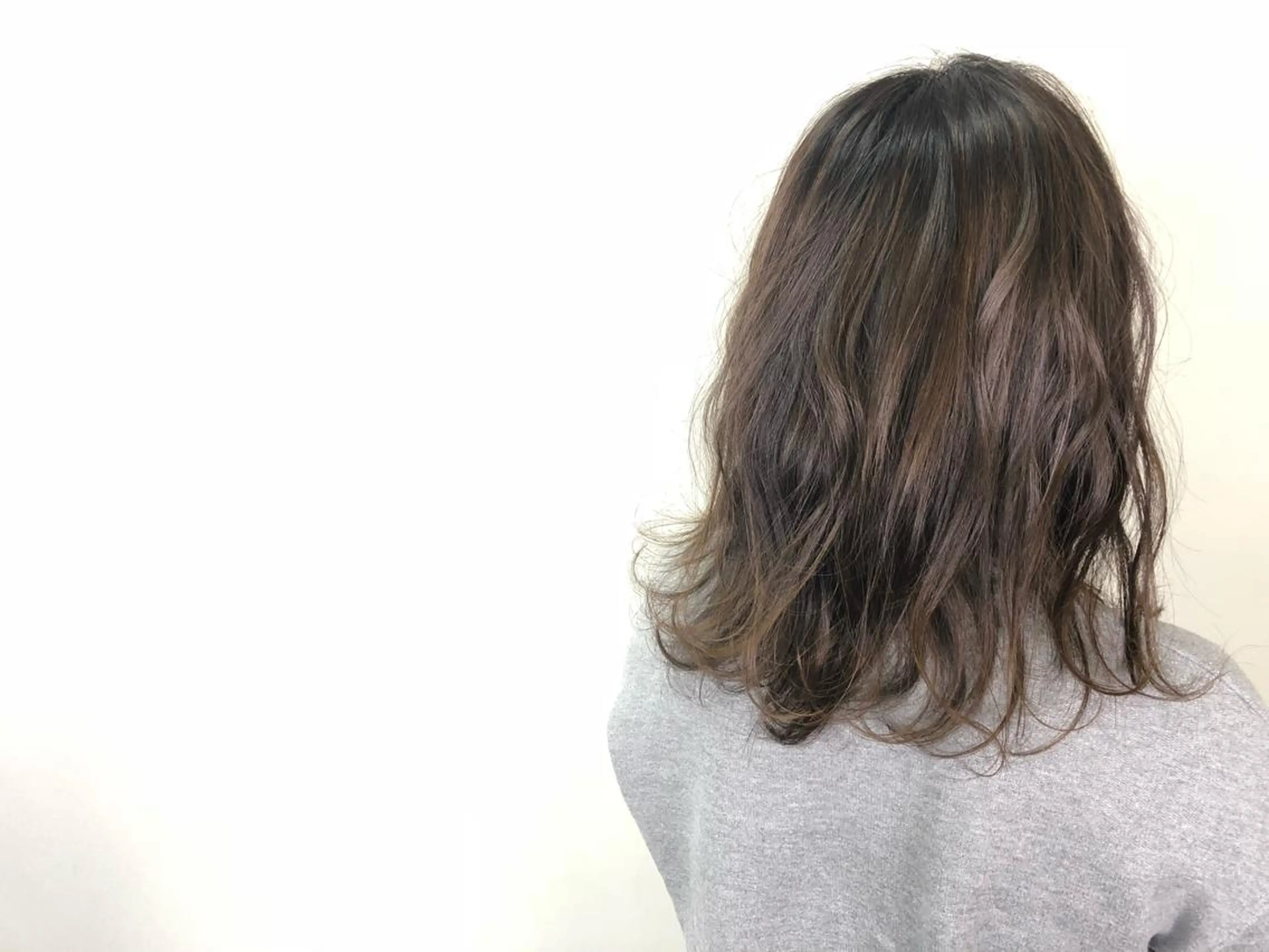 セミロング 小野 隼輔のヘアスタイル