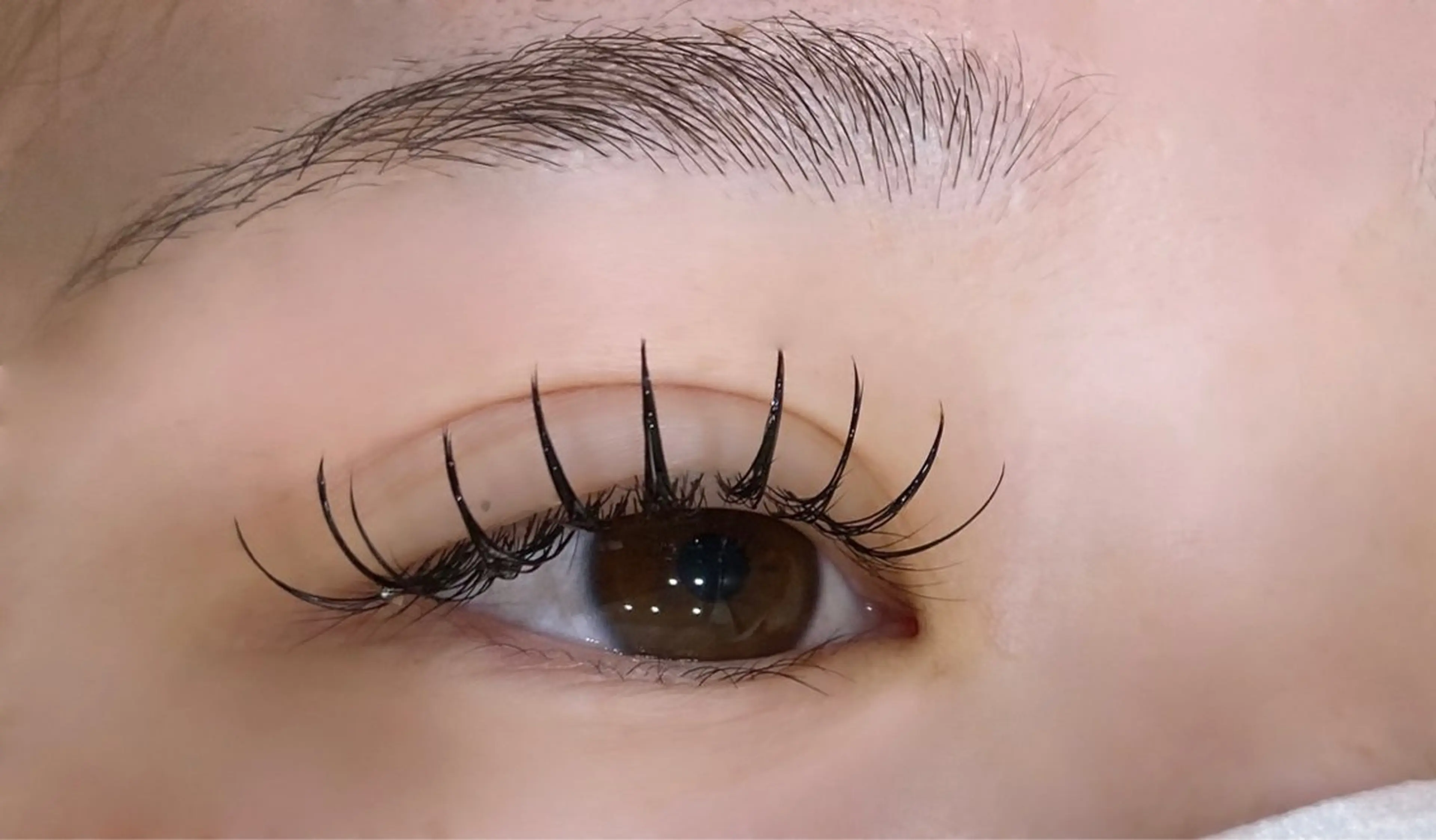 マツエク・マツパ アイサロンフェア 沖 蘭の眉毛・アイブロウイメージ