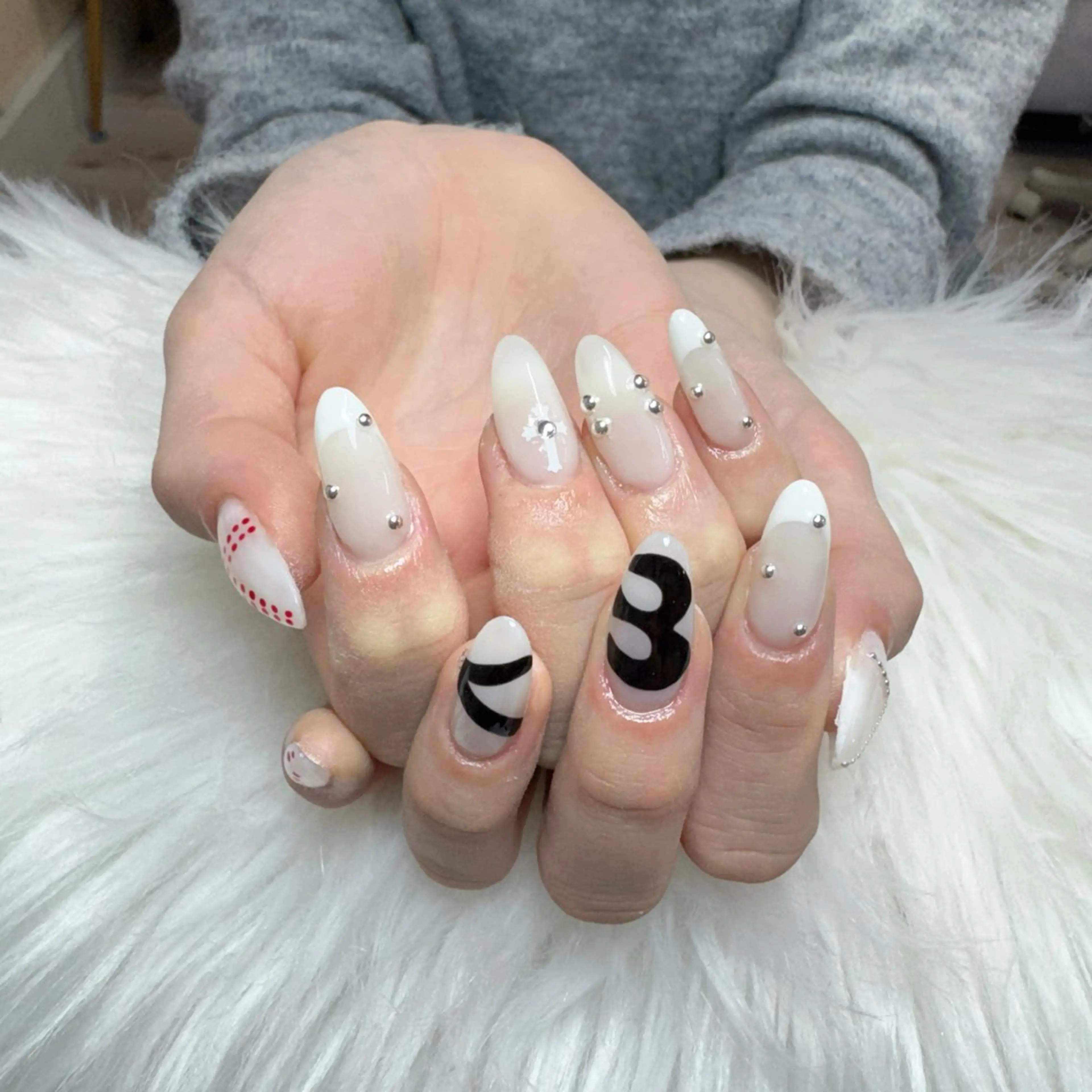 ネイル ハンドネイル 🧸yuki🍯 パラジェル取扱店🐝のネイルデザイン