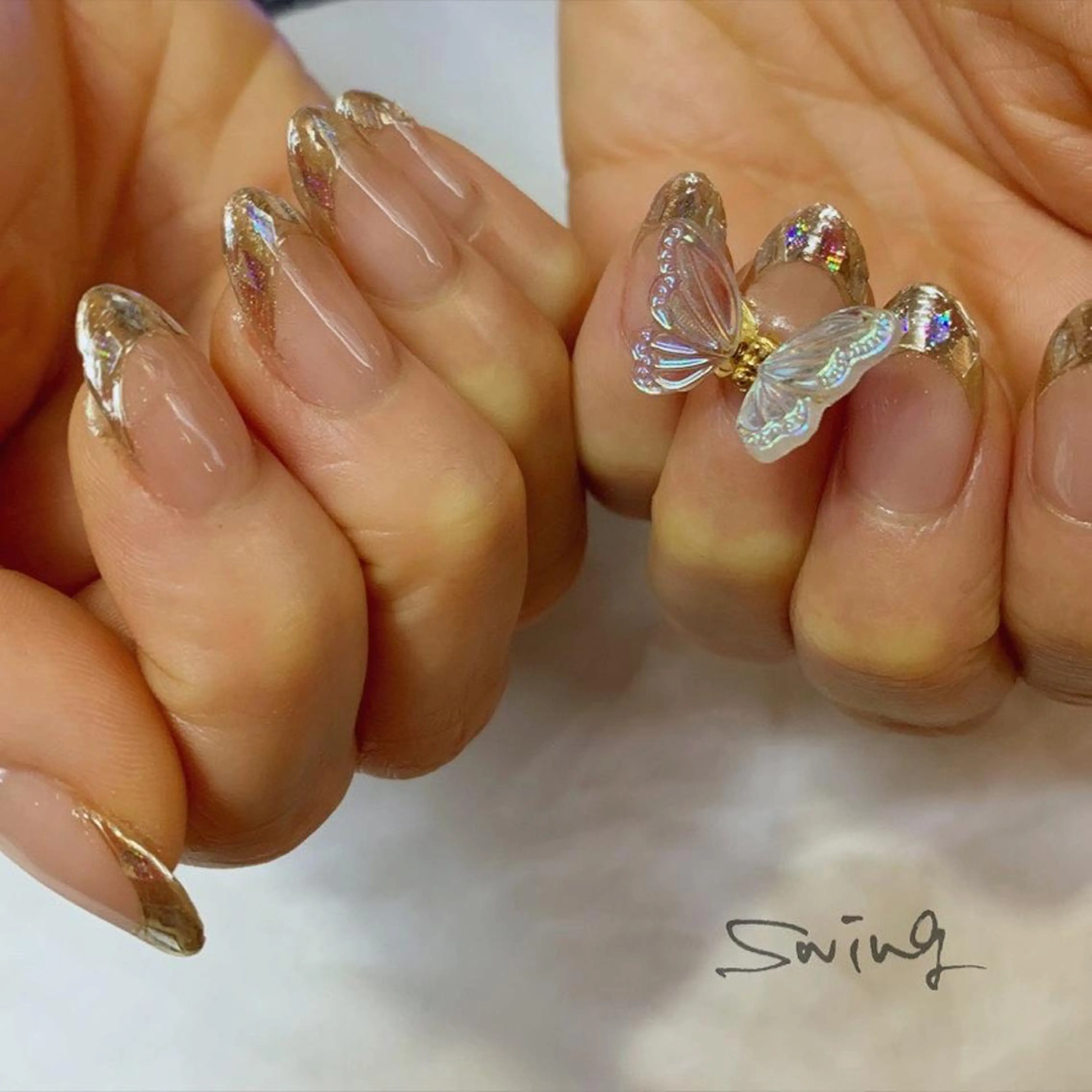 ネイル フレンチネイル ガラスフレンチ SWING Nail Salon所属・Yoshida Takakoのネイルデザイン