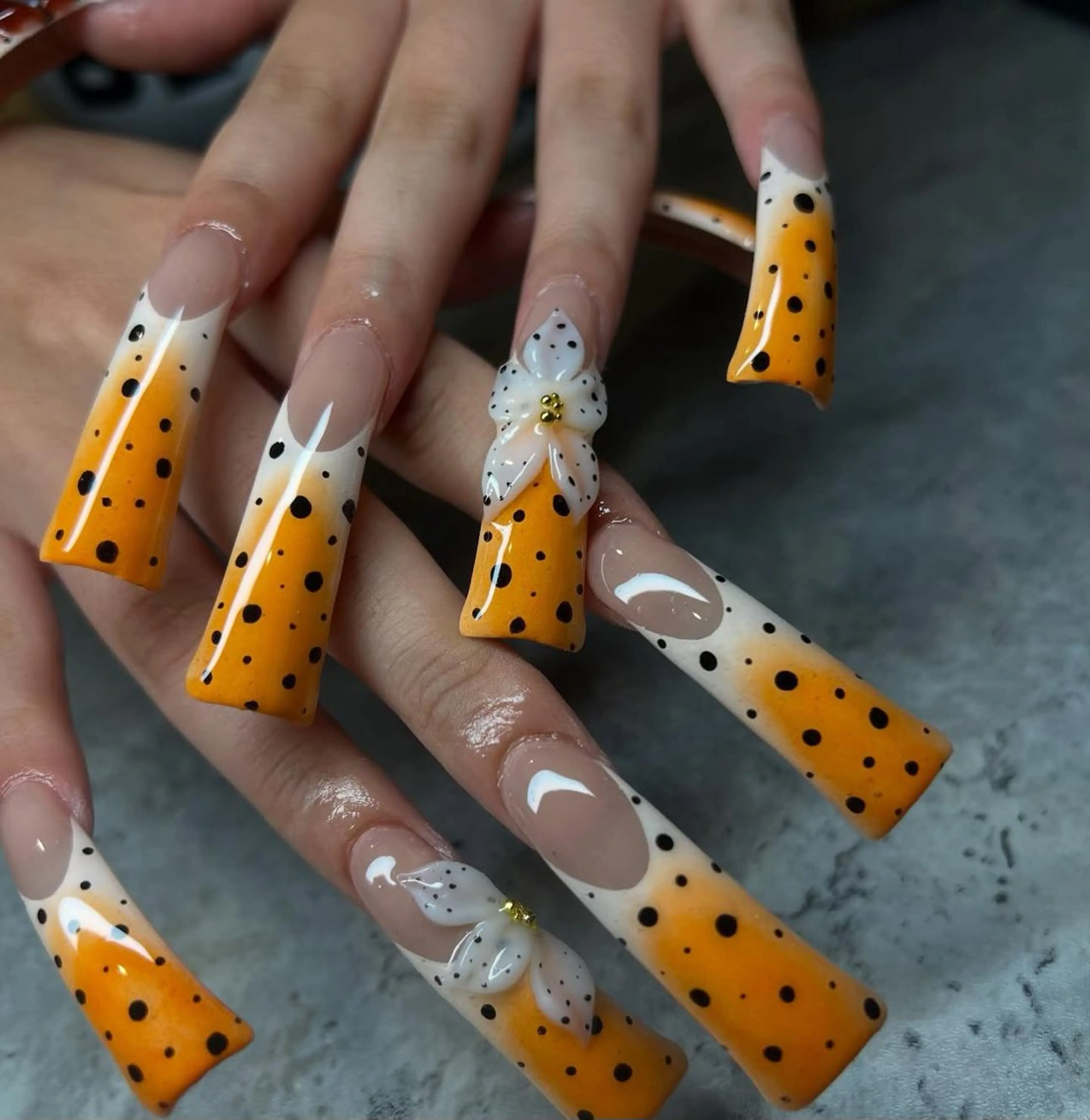 ネイル ハンドネイル ハンドケア Nova Nail Nambaのネイルデザイン