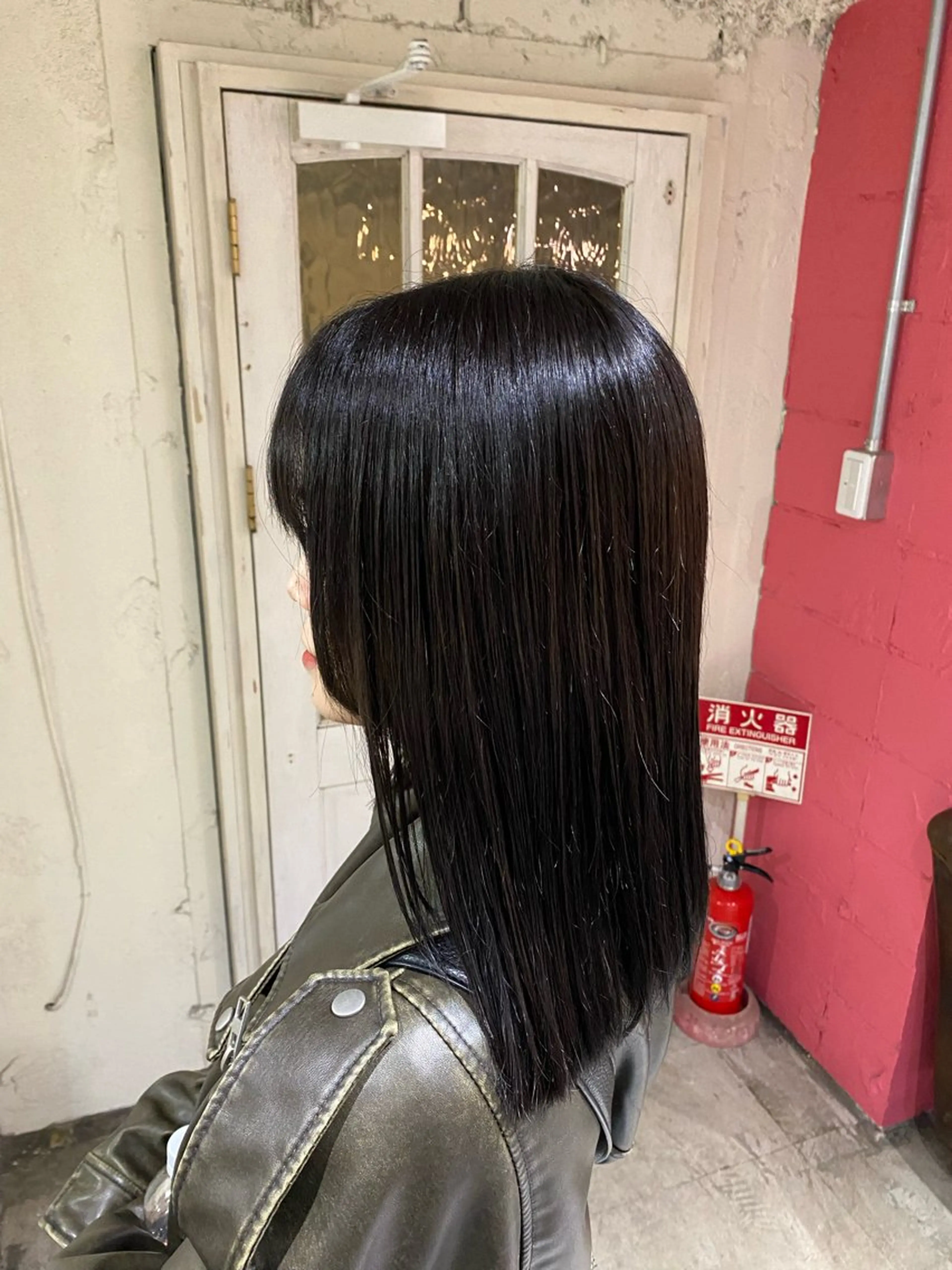 【就活生・新社会人応援キャンペーン📣❤️‍🔥】     🖤トーンダウンワンカラー＋1ステップトリートメント🖤の写真