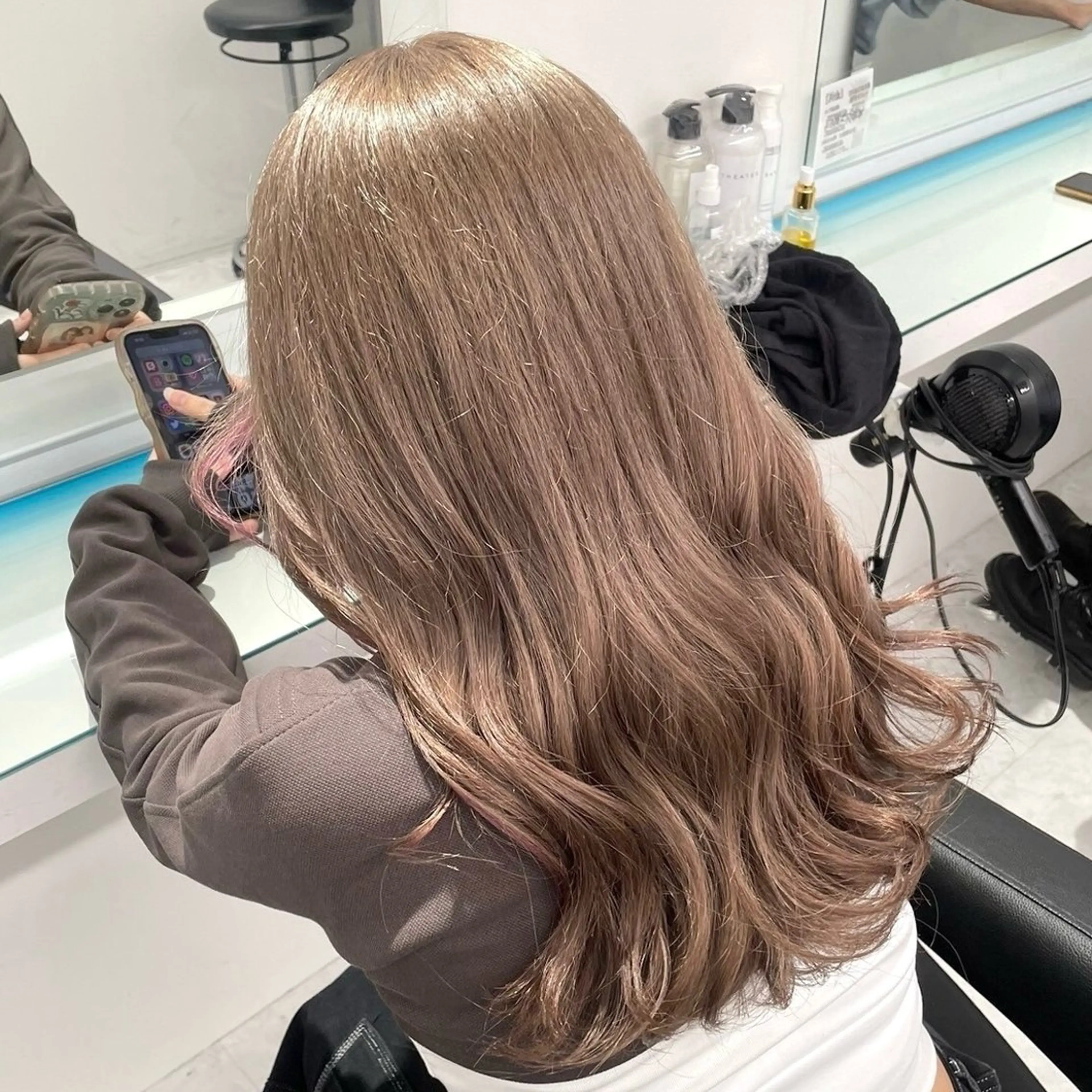 ミディアム カラー ヘアカラー 🧋ハイトーン🧋 hiromuのヘアスタイル