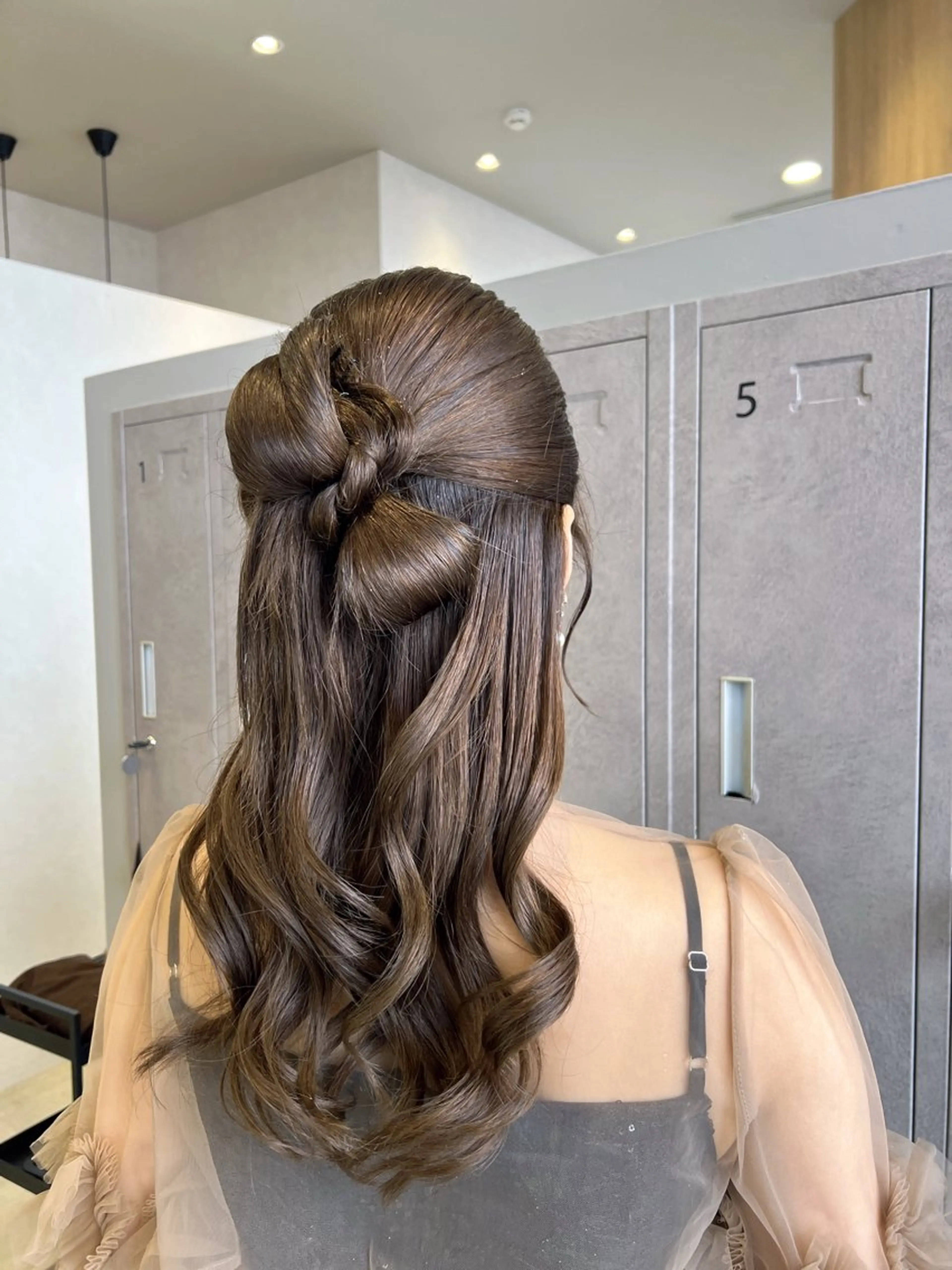 ヘアアレンジ 小池 夏美のヘアスタイル