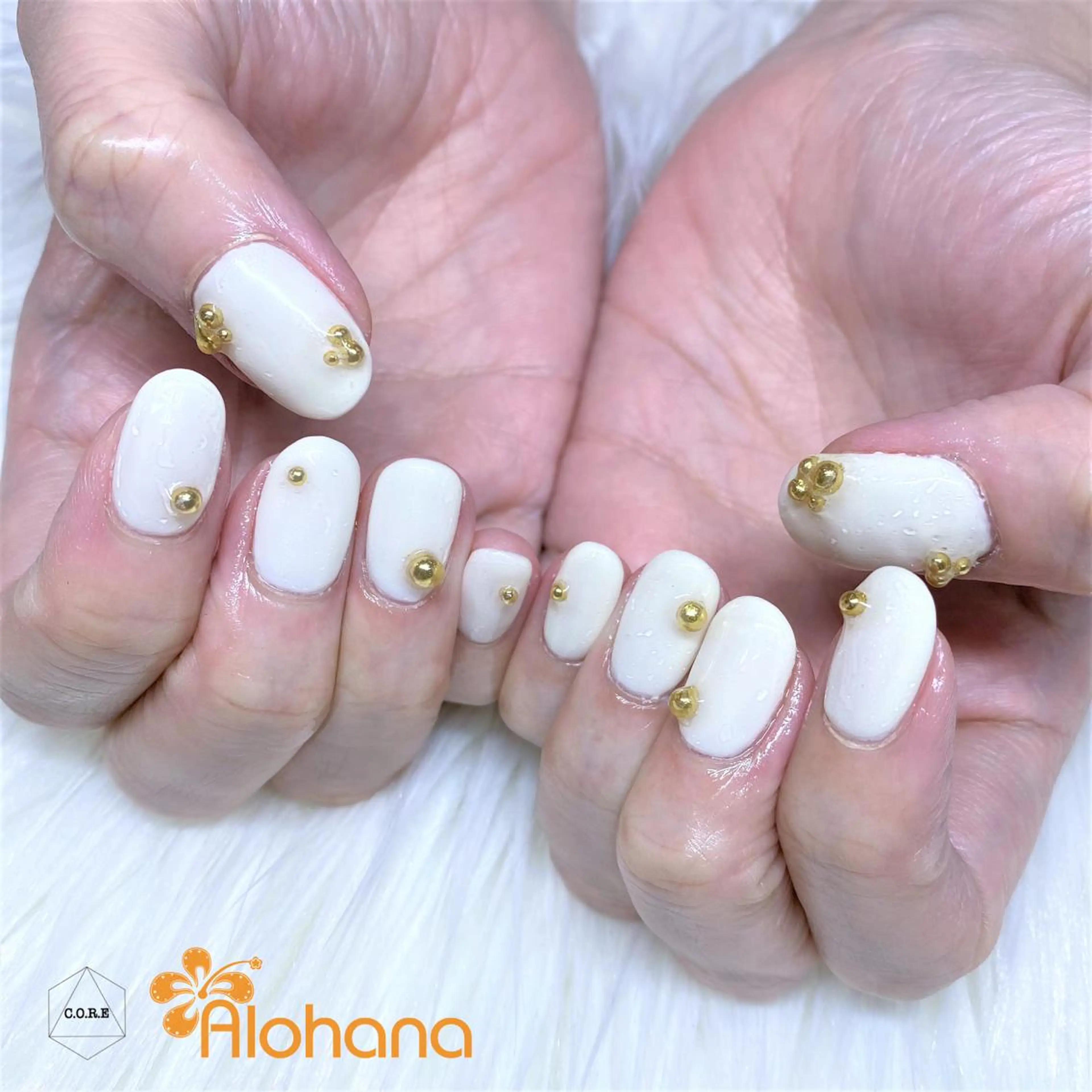 ネイル ゴールド Alohana所属・Alohana Minaのネイルデザイン