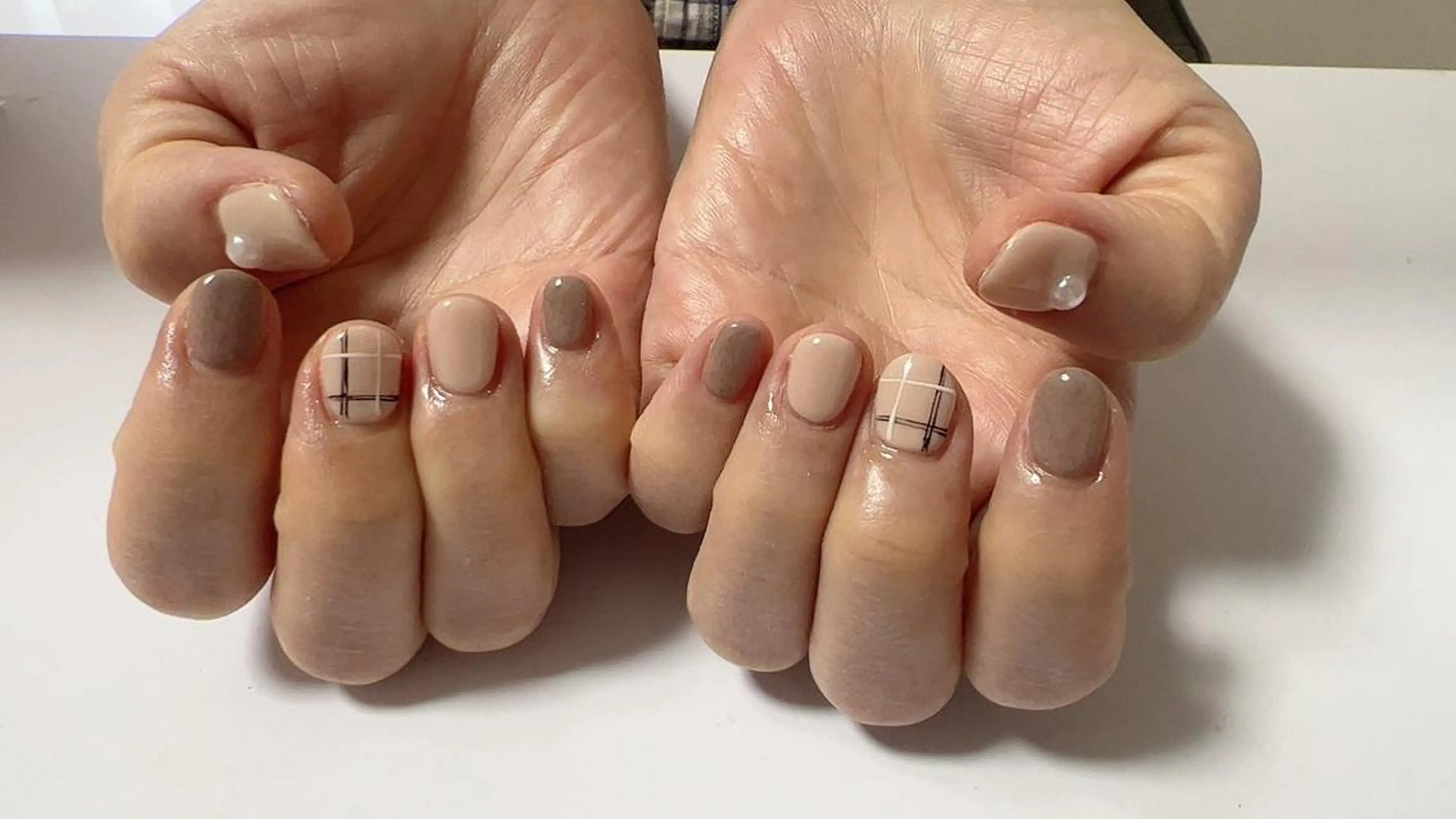 ネイル フットネイル ジェルネイル 韓国ネイル マグネットネイル ミラーネイル ハンドネイル Mogu nail 二子玉川のネイルデザイン