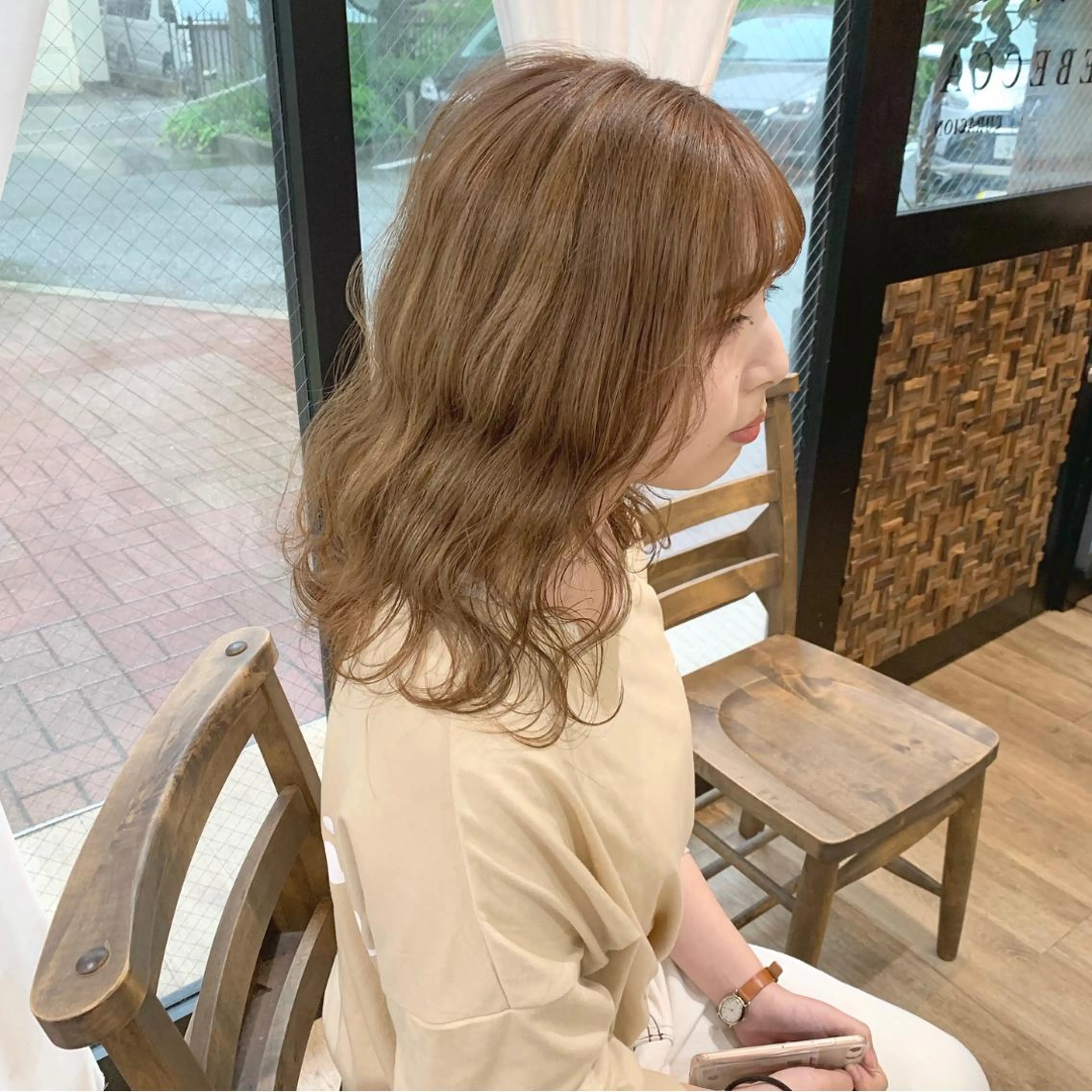 セミロング カラー レイヤー/顔周り /AKARIのヘアスタイル