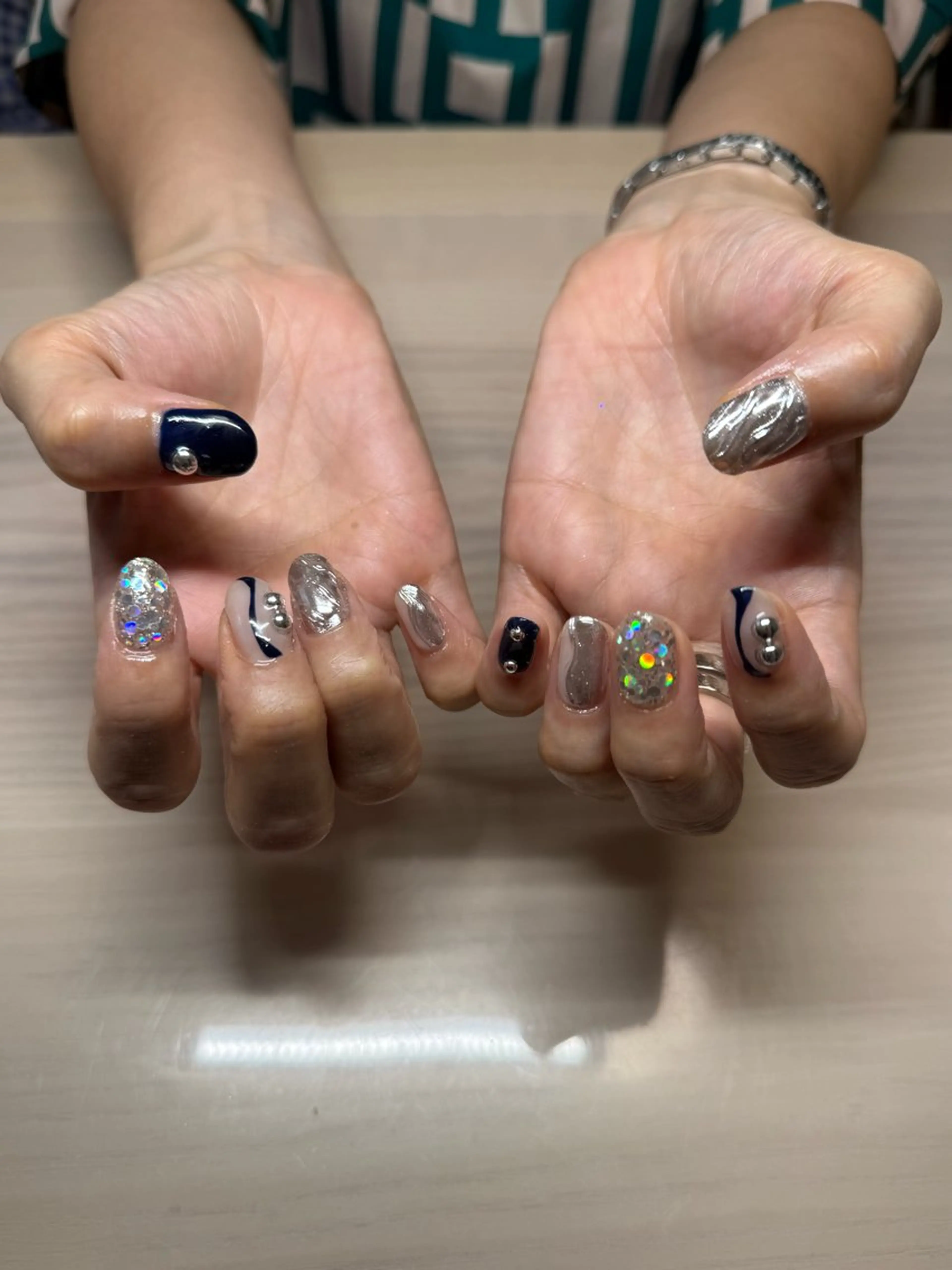 ネイル デ・アイム「nail salon MIMIPARUN」所属・ナリス化粧品 MIMIPARUNのネイルデザイン