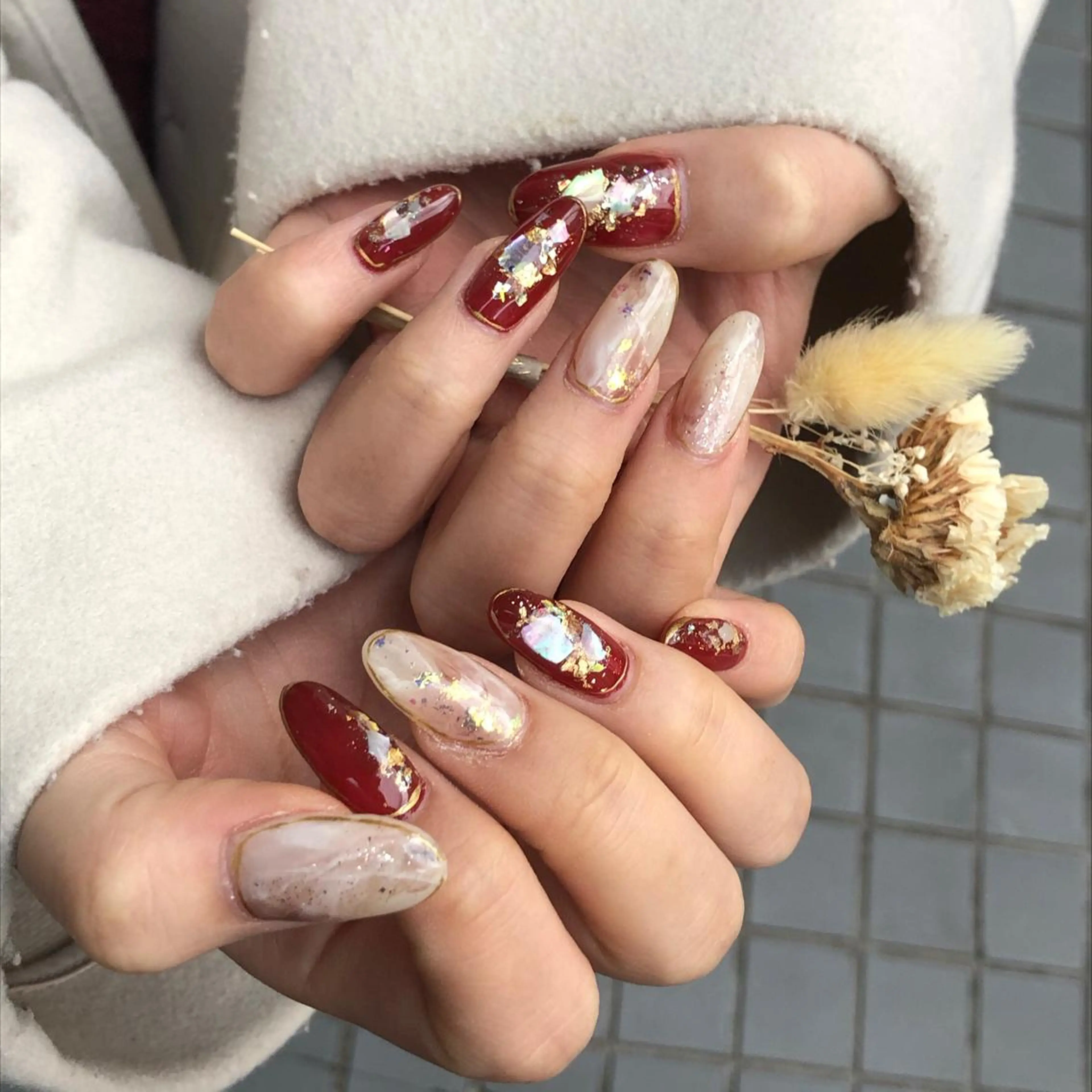 ネイル ボルドー ニュアンスネイル 中牟田 彩水のネイルデザイン