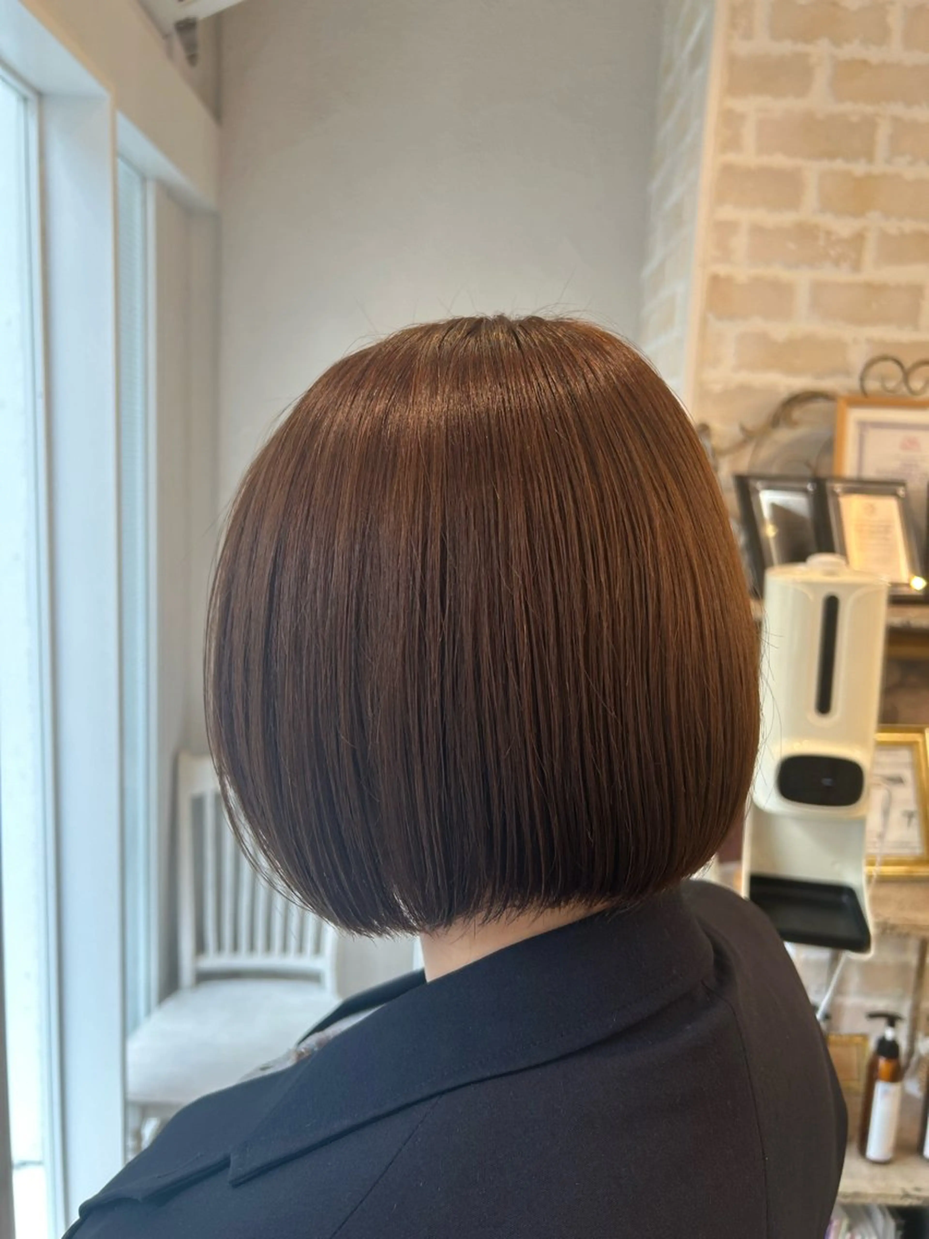 ショート カラー ブラウンカラー 透明感カラー イルミナカラー 小磯 維織のヘアスタイル