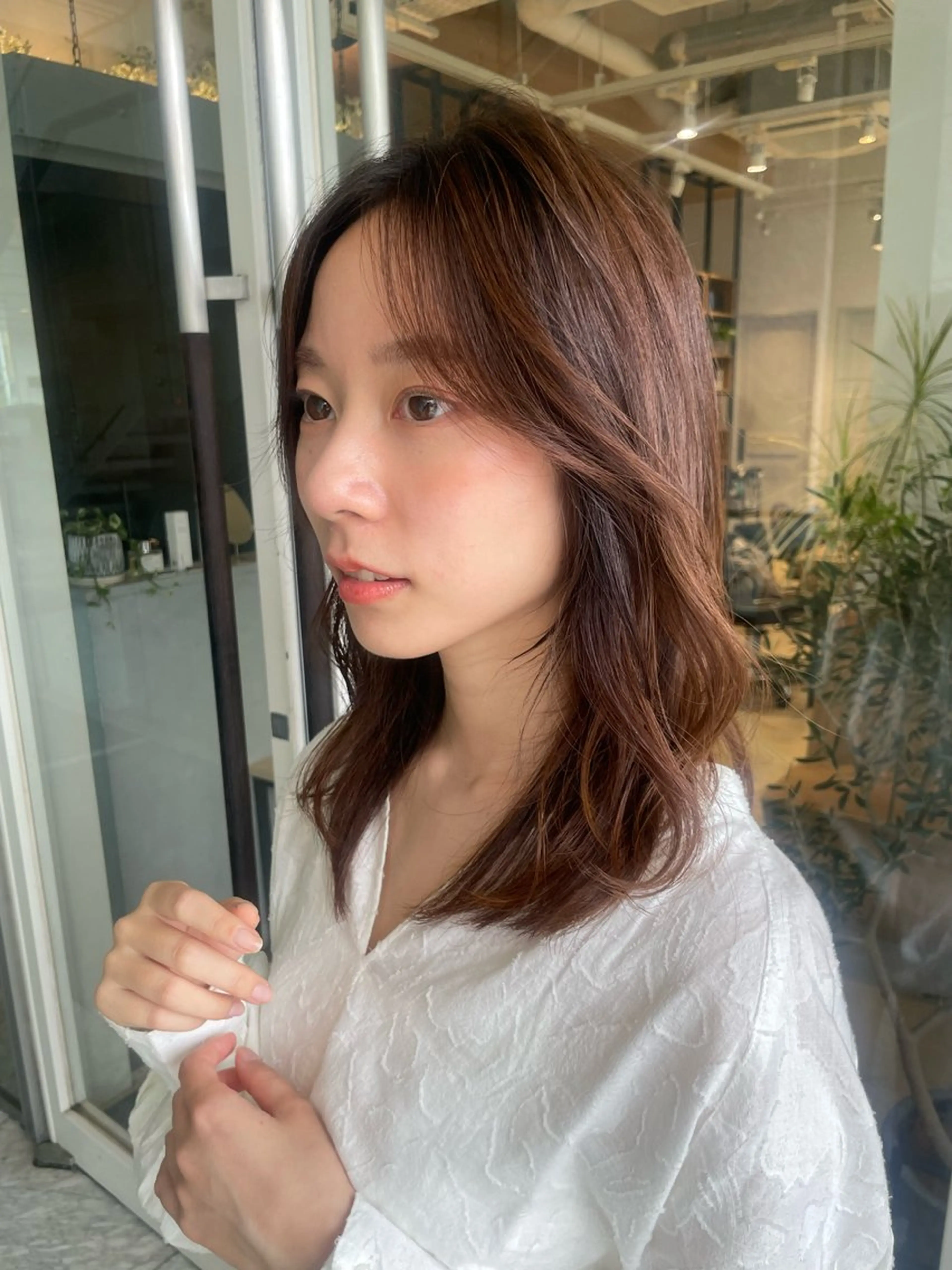 セミロング カラー ヘアアレンジ 顔まわりレイヤー レイヤーカット トリートメント カット トリートメント ヘッドスパ ヘアセット SHEA.学芸大学所属・一箭 恵梧/ロングヘアのヘアスタイル