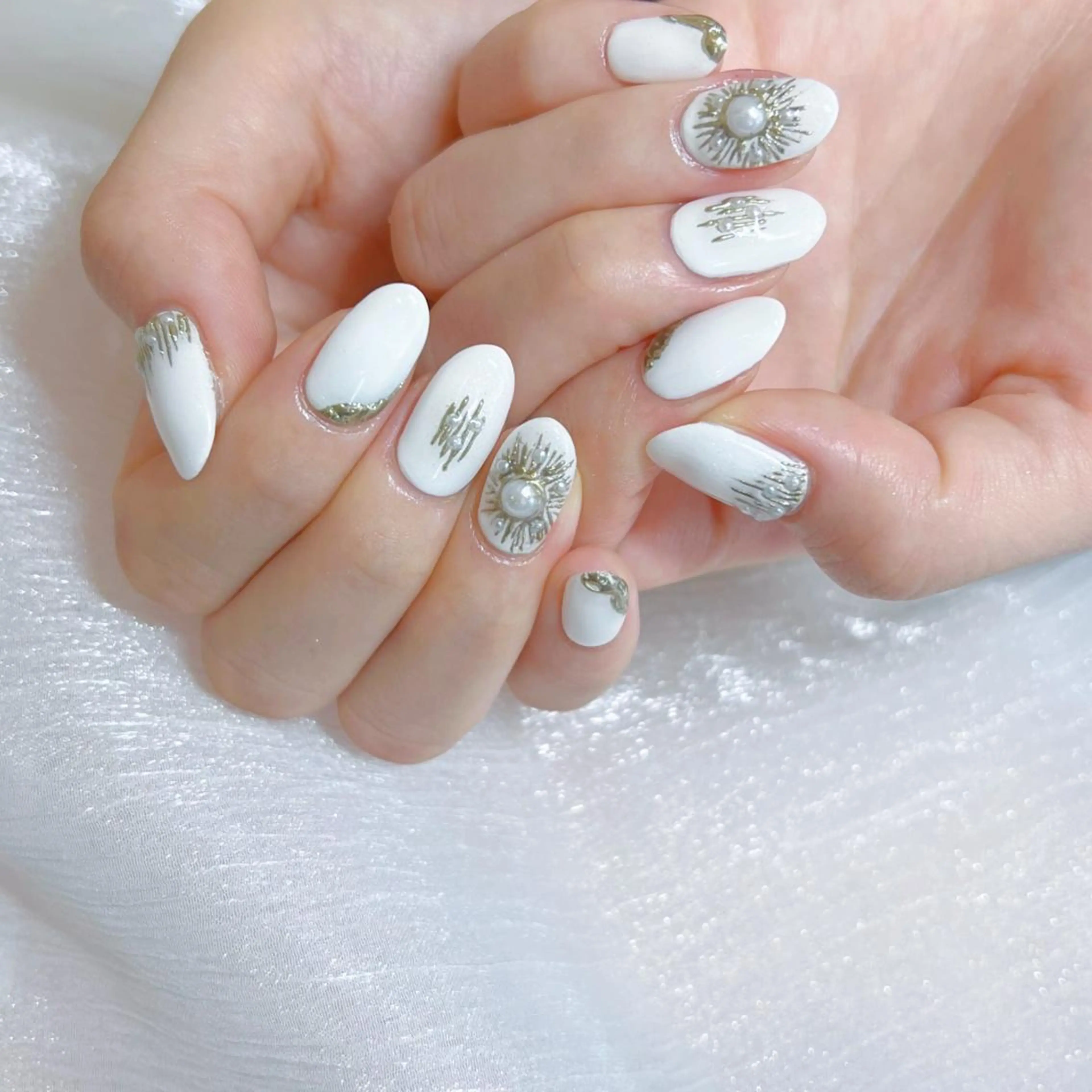 ネイル オーロラネイル フットネイル フレンチネイル ジェルネイル 韓国ネイル ハンドネイル ハンドケア 【ENサロン】 Rei🎀Nailのネイルデザイン