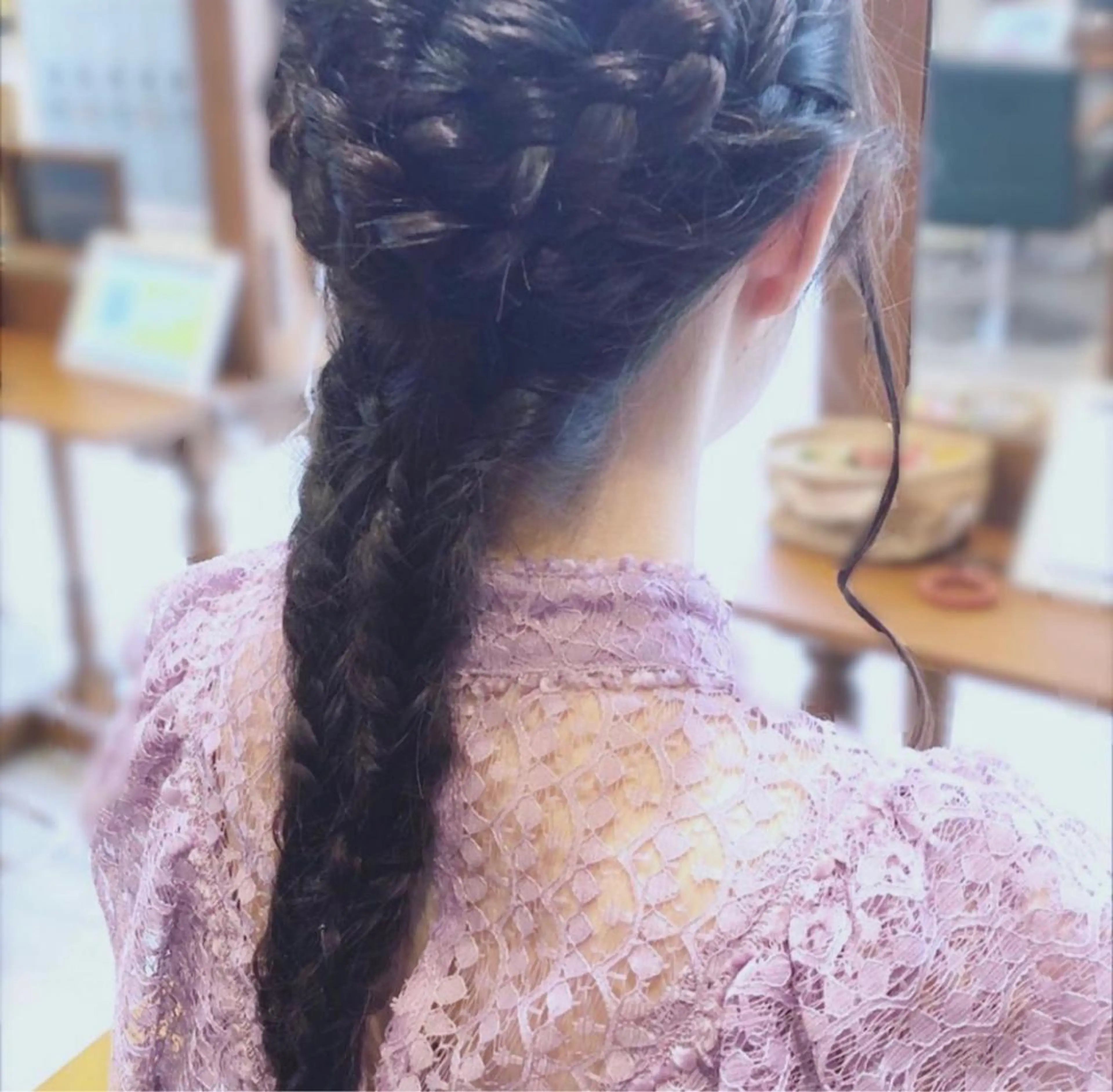セミロング ヘアアレンジ ハーフアップ 結婚式・ブライダル 三つ編み ヘアセット 髪質改善ヘアケア 艶髪特化/上田のヘアスタイル