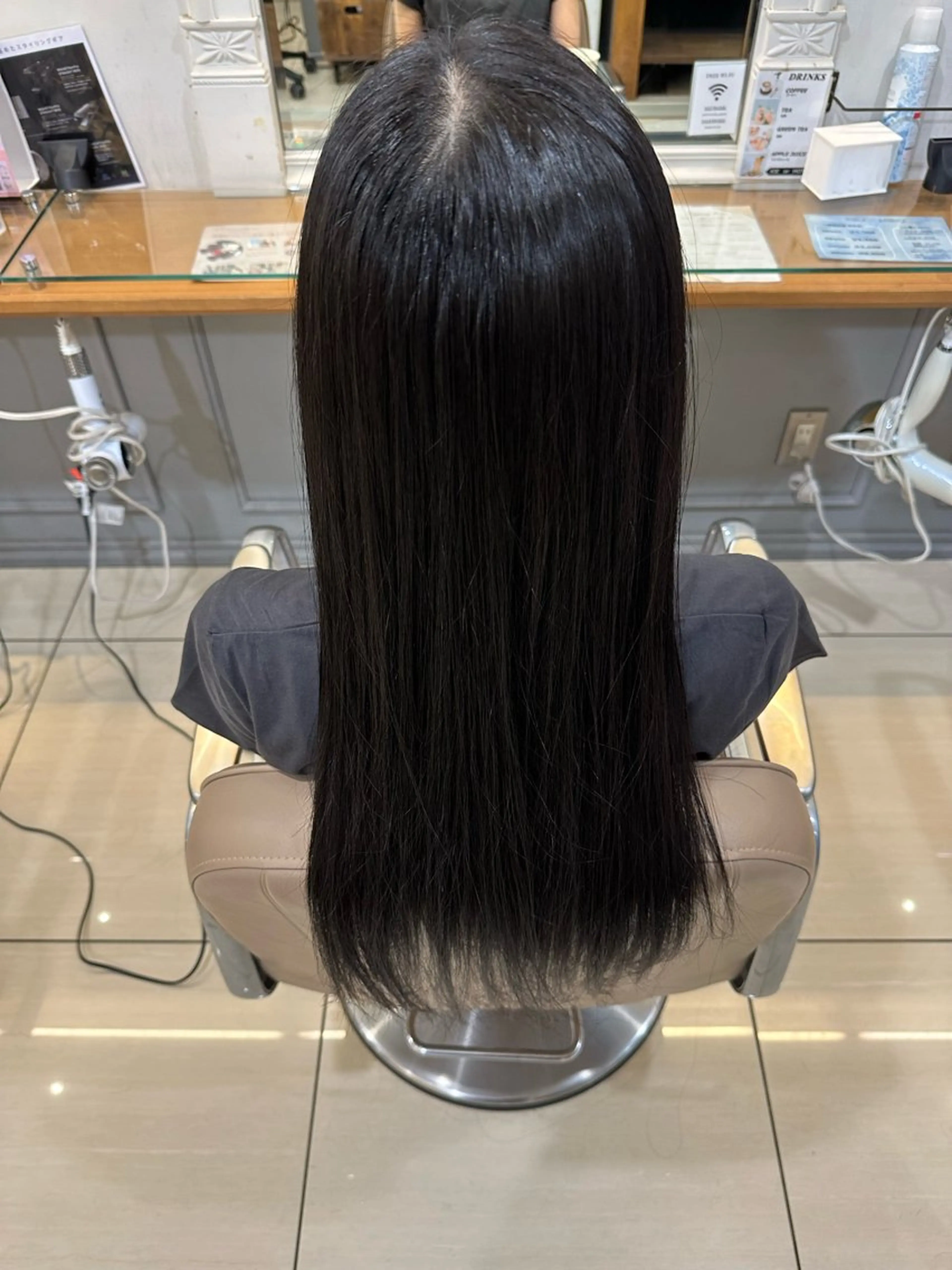 ロング 🌈ブリーチ・カラー 💫あみ💫のヘアスタイル